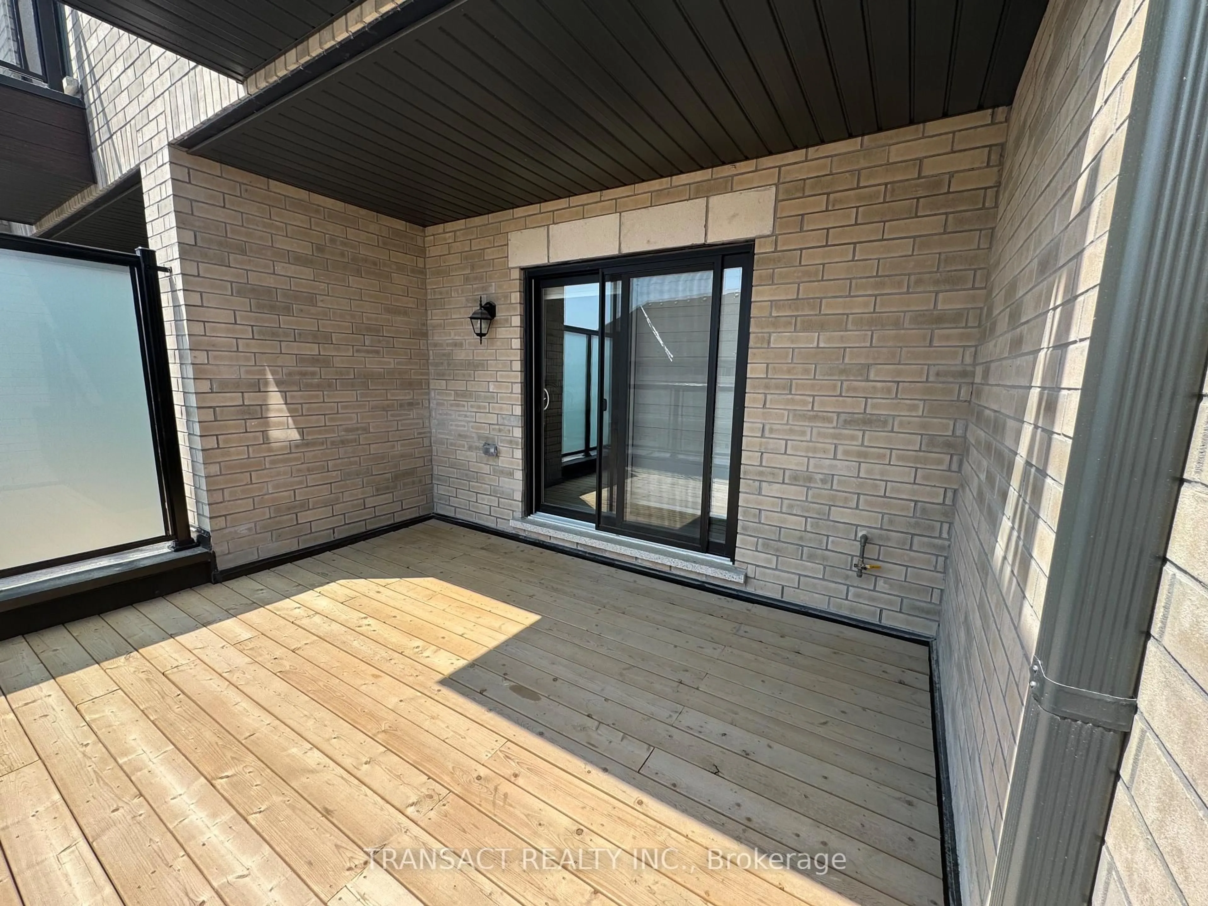 Unknown for 389 Inspire Blvd, Brampton Ontario L6R 4E4