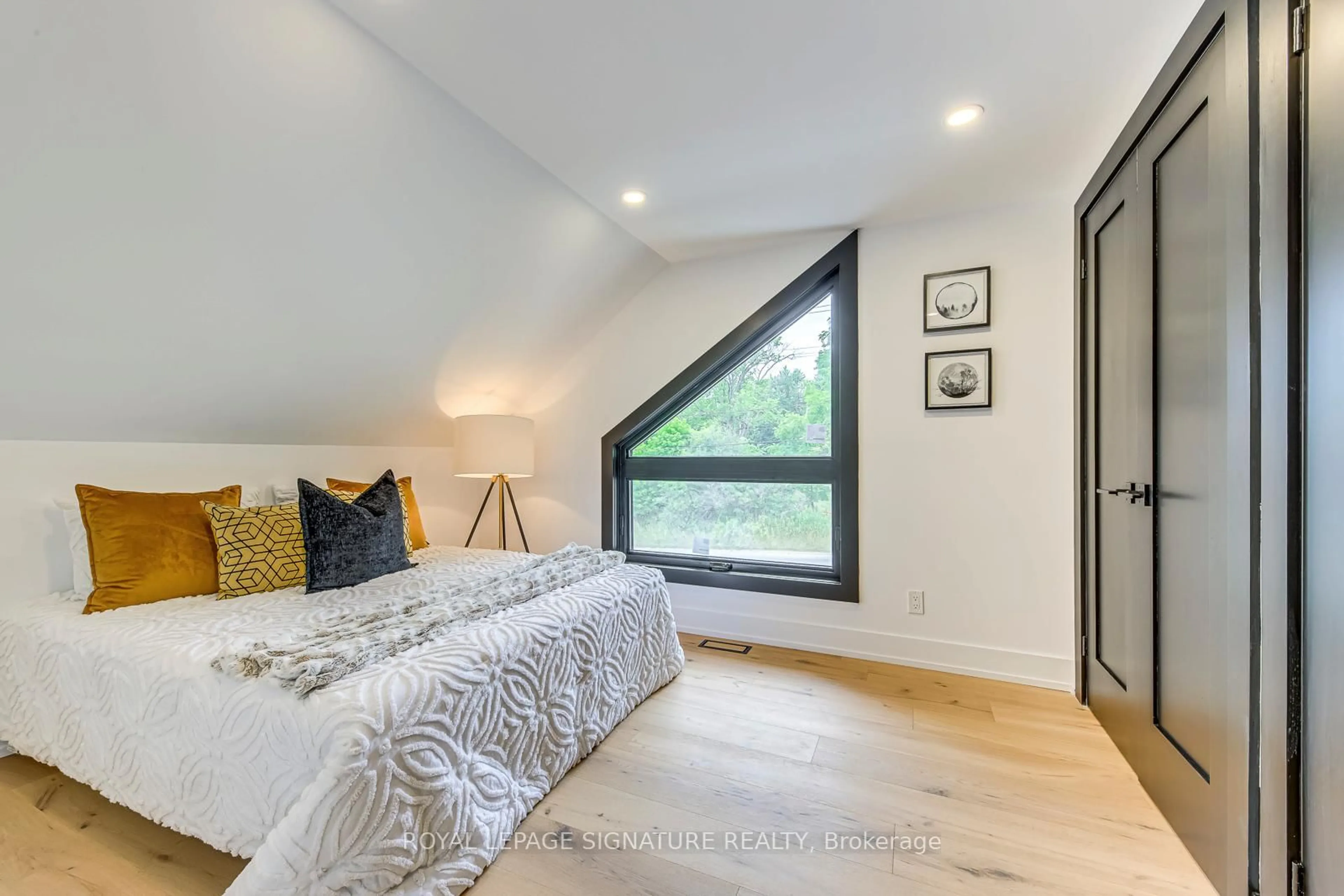Bedroom with bed, wood/laminate floor for 11024 Trafalgar Rd, Halton Hills Ontario L7G 4S5