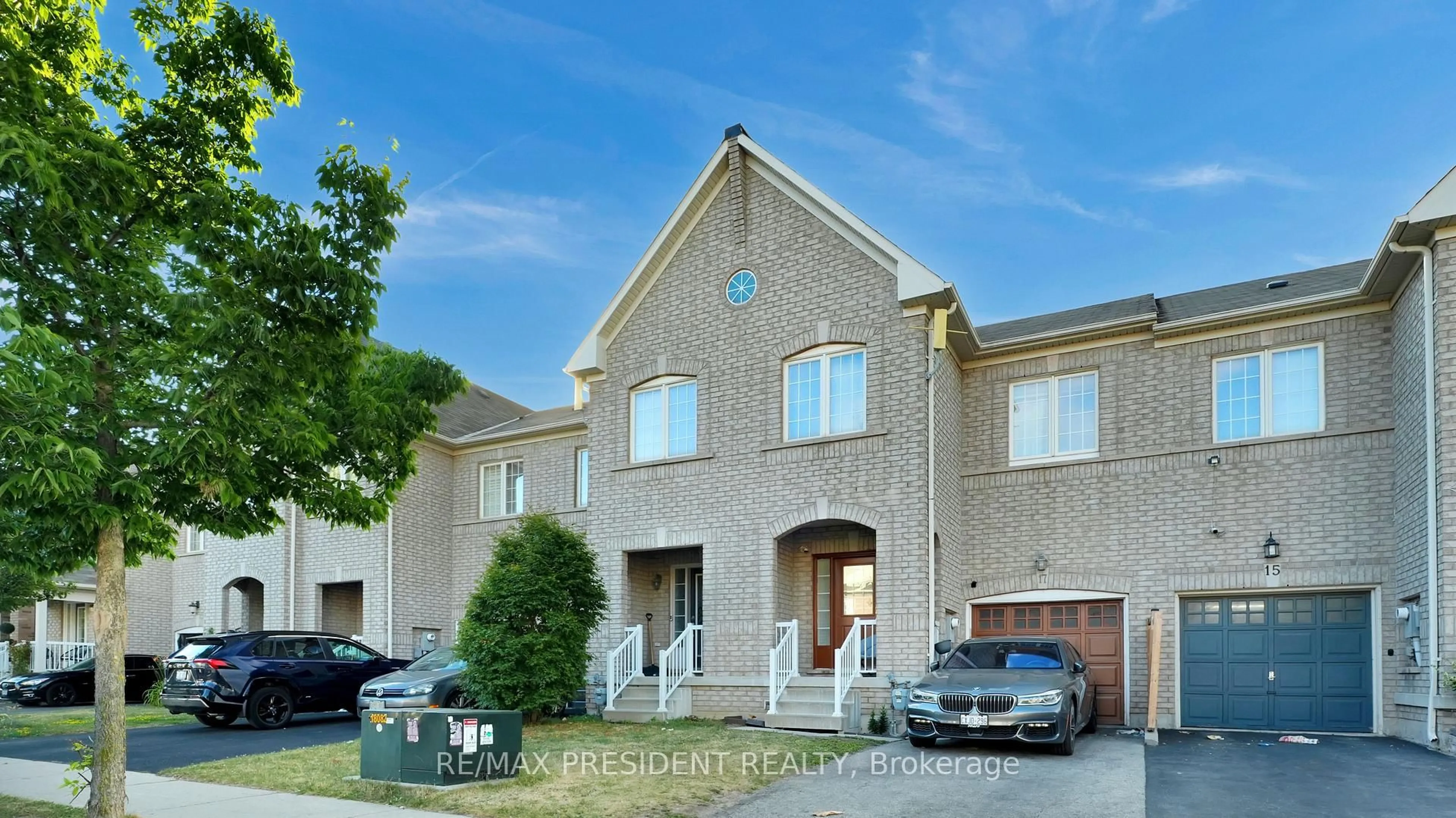 Home with brick exterior material, street for 17 Frenchpark Circ, Brampton Ontario L6X 0Y6