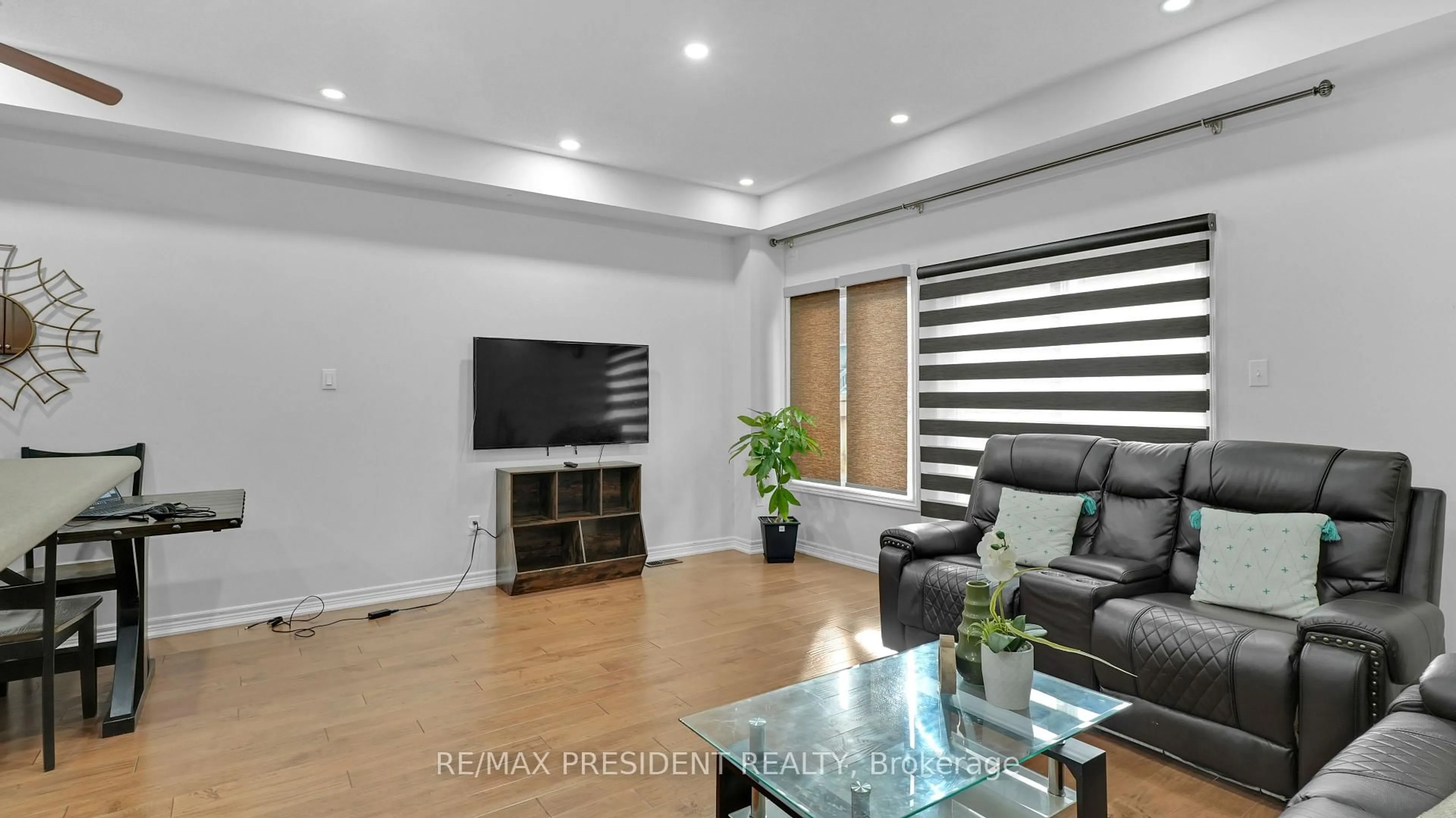 Unknown for 17 Frenchpark Circ, Brampton Ontario L6X 0Y6
