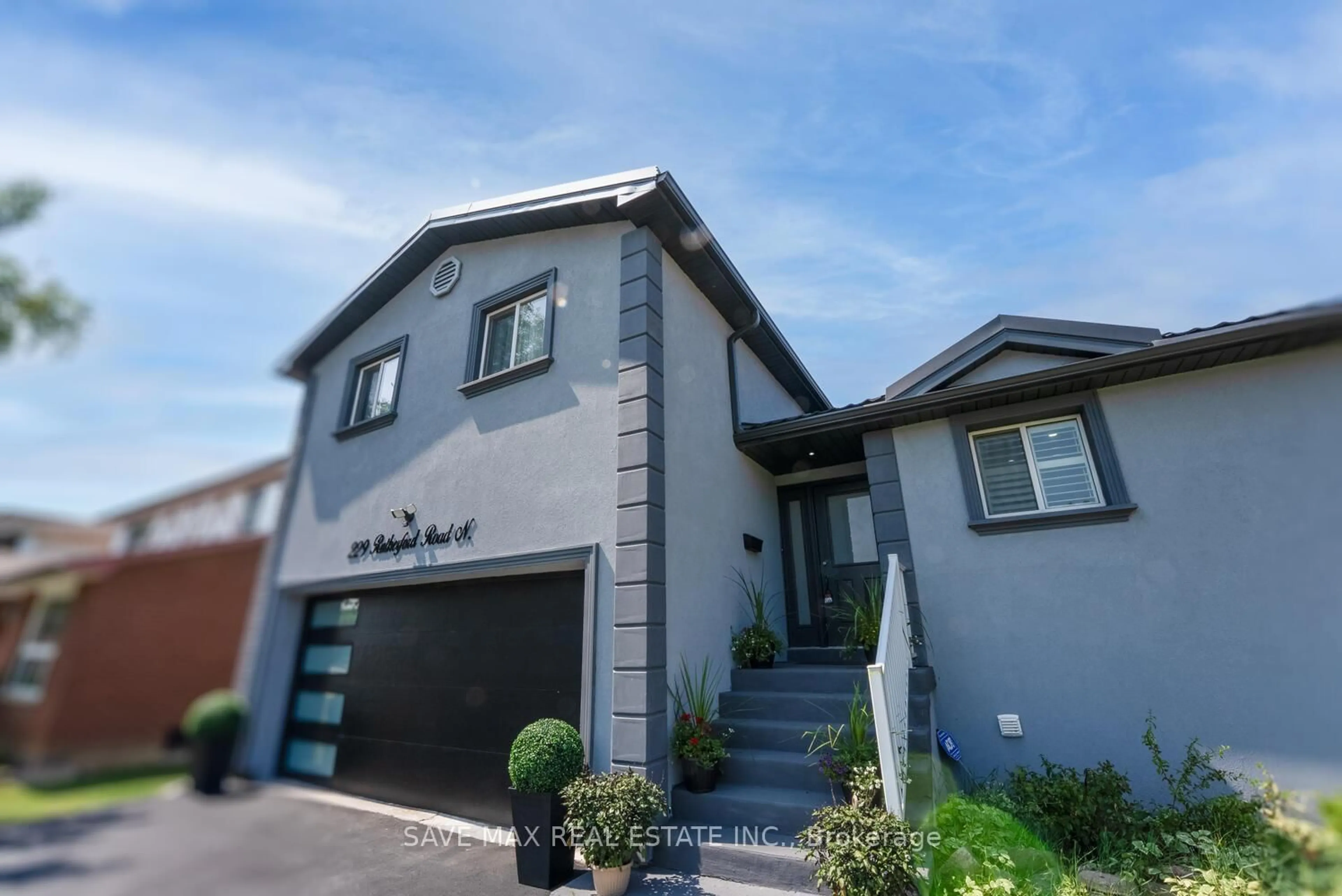 Unknown for 229 Rutherford Rd, Brampton Ontario L6V 2X7