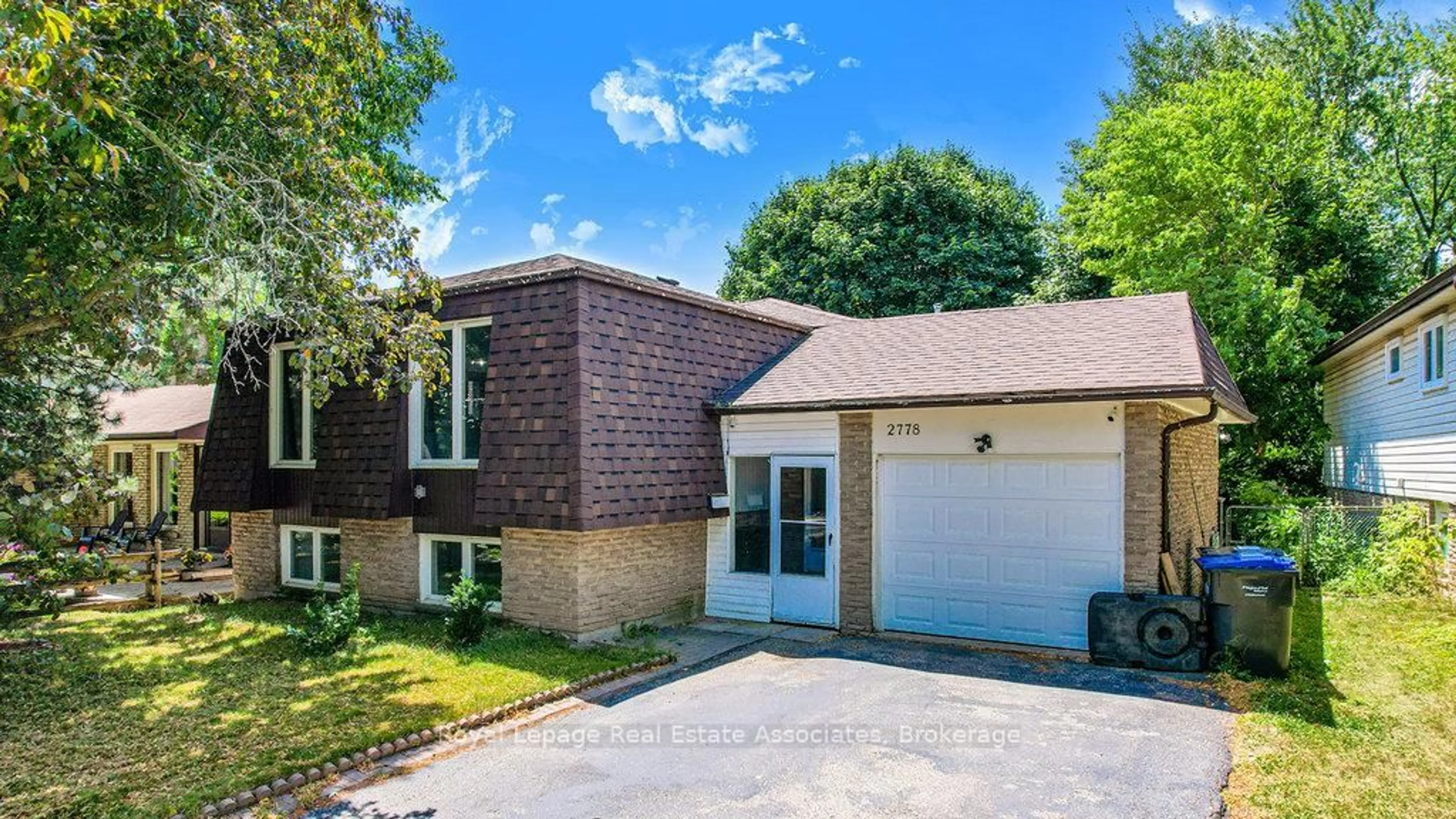 Home with brick exterior material, street for 2778 Council Ring Rd, Mississauga Ontario L5L 1V5