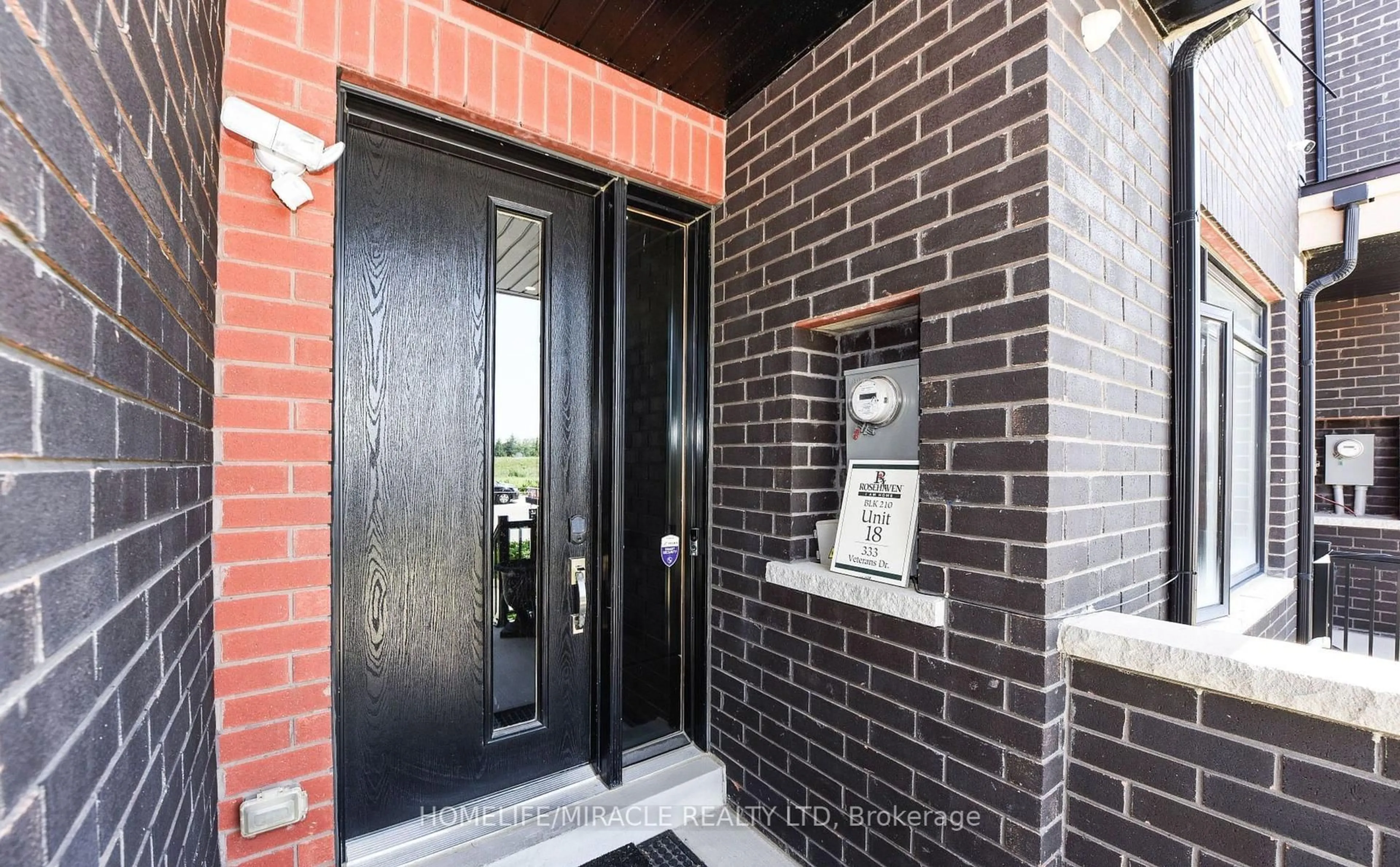 Unknown for 333 Veterans Dr, Brampton Ontario L7A 4W2