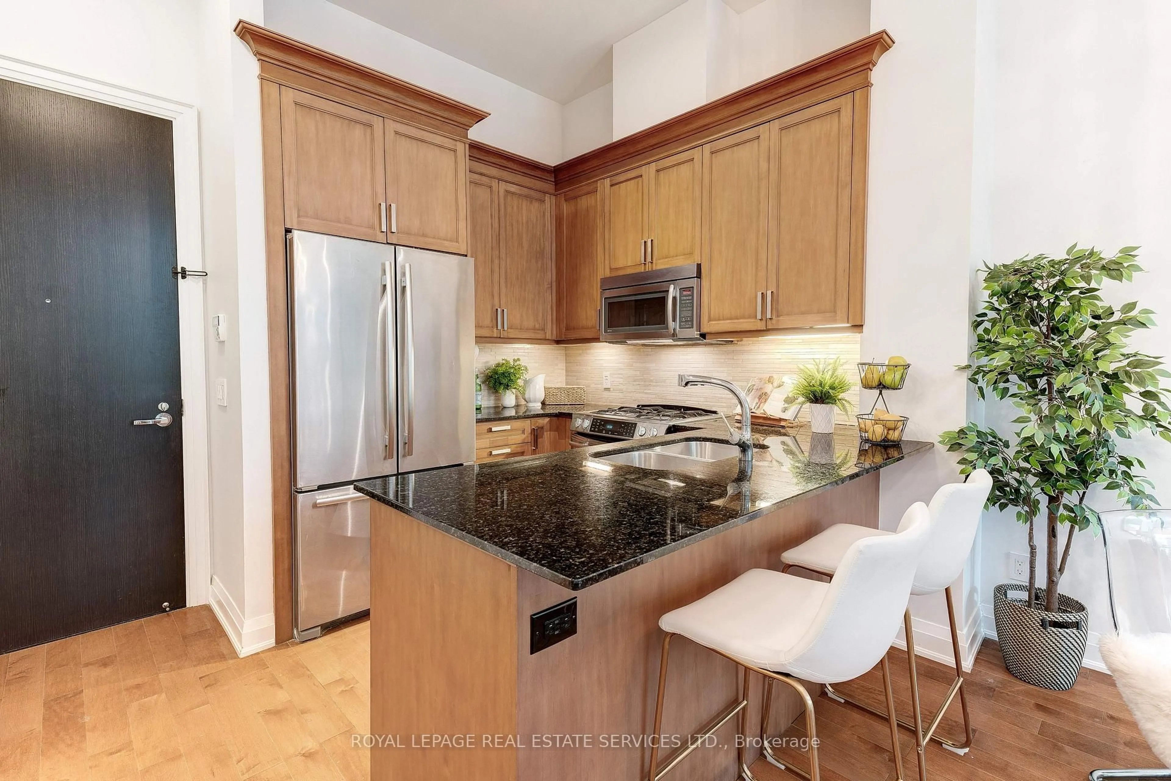 Unknown for 11 Bronte Rd #117, Oakville Ontario L6L 0E1
