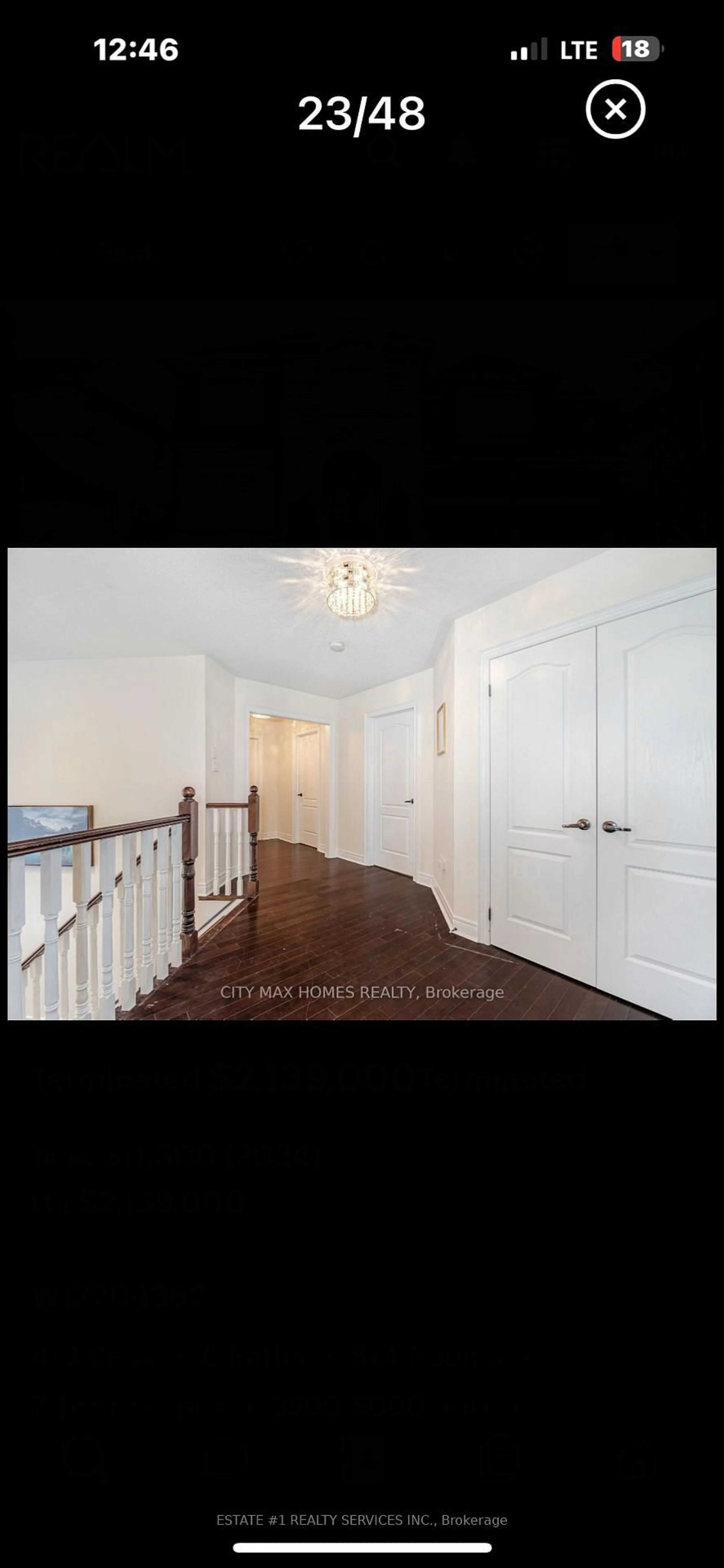 Indoor entryway for 57 Beacon Hill Dr, Brampton Ontario L6X 0V7