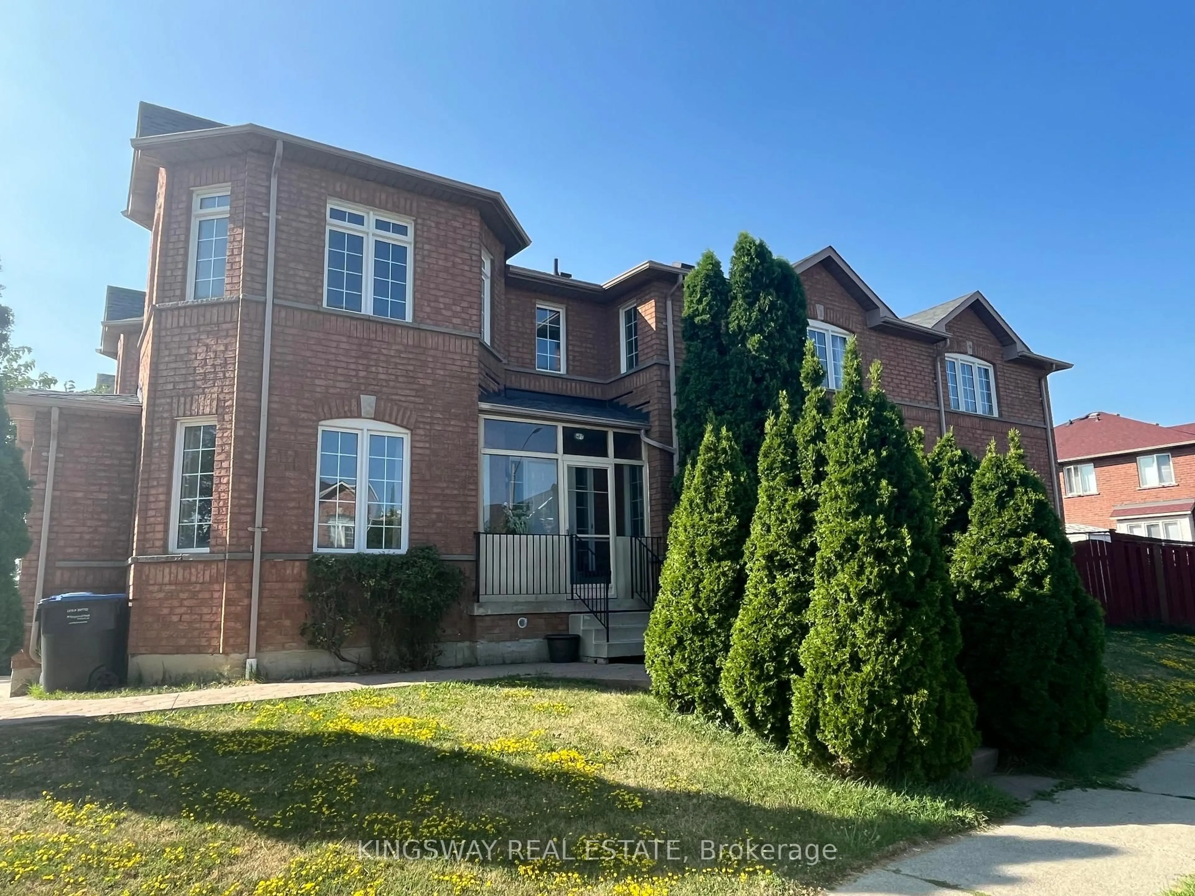 Home with brick exterior material, street for 5998 Gant Cres, Mississauga Ontario L5V 2T6
