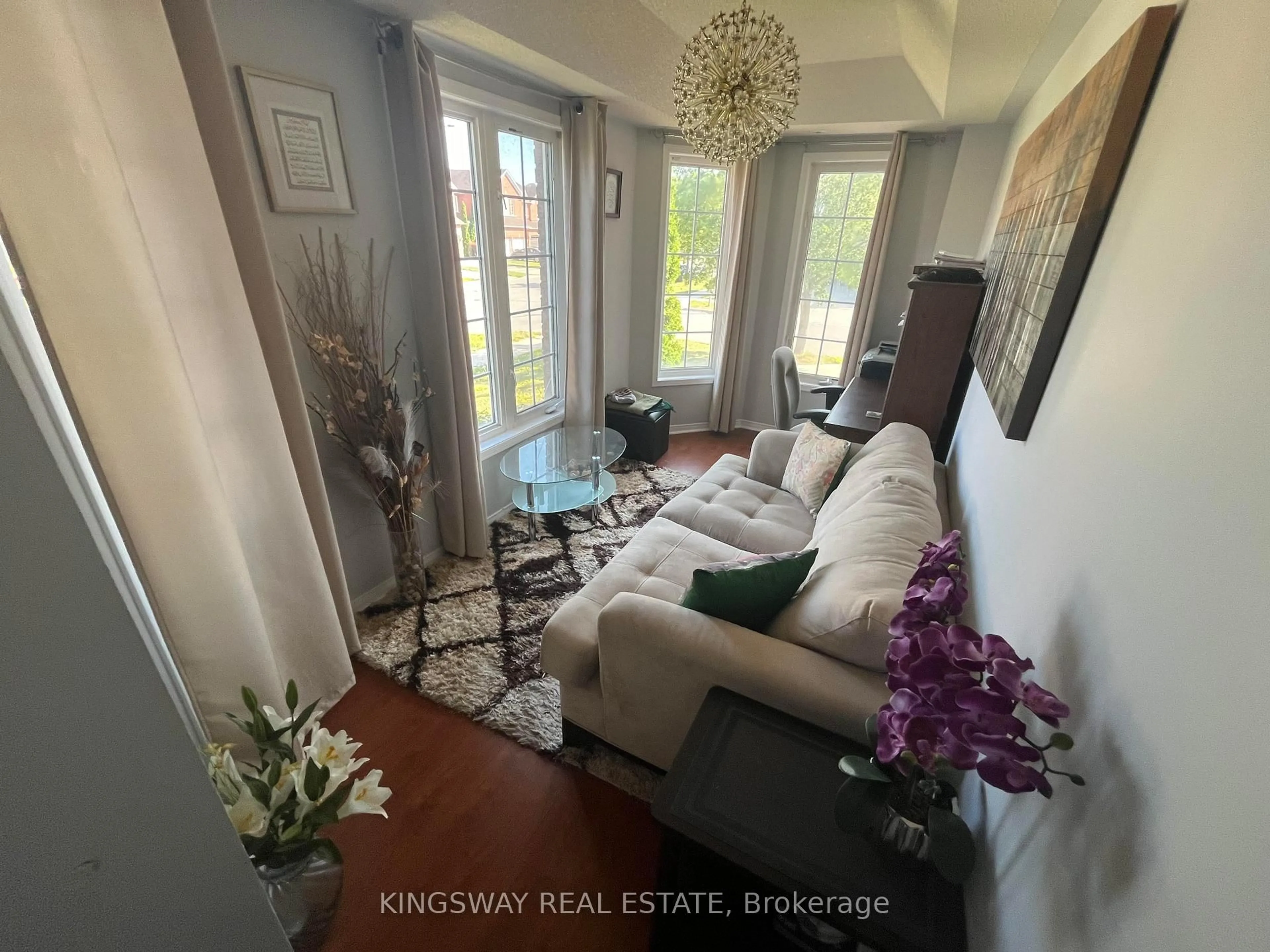 Unknown for 5998 Gant Cres, Mississauga Ontario L5V 2T6