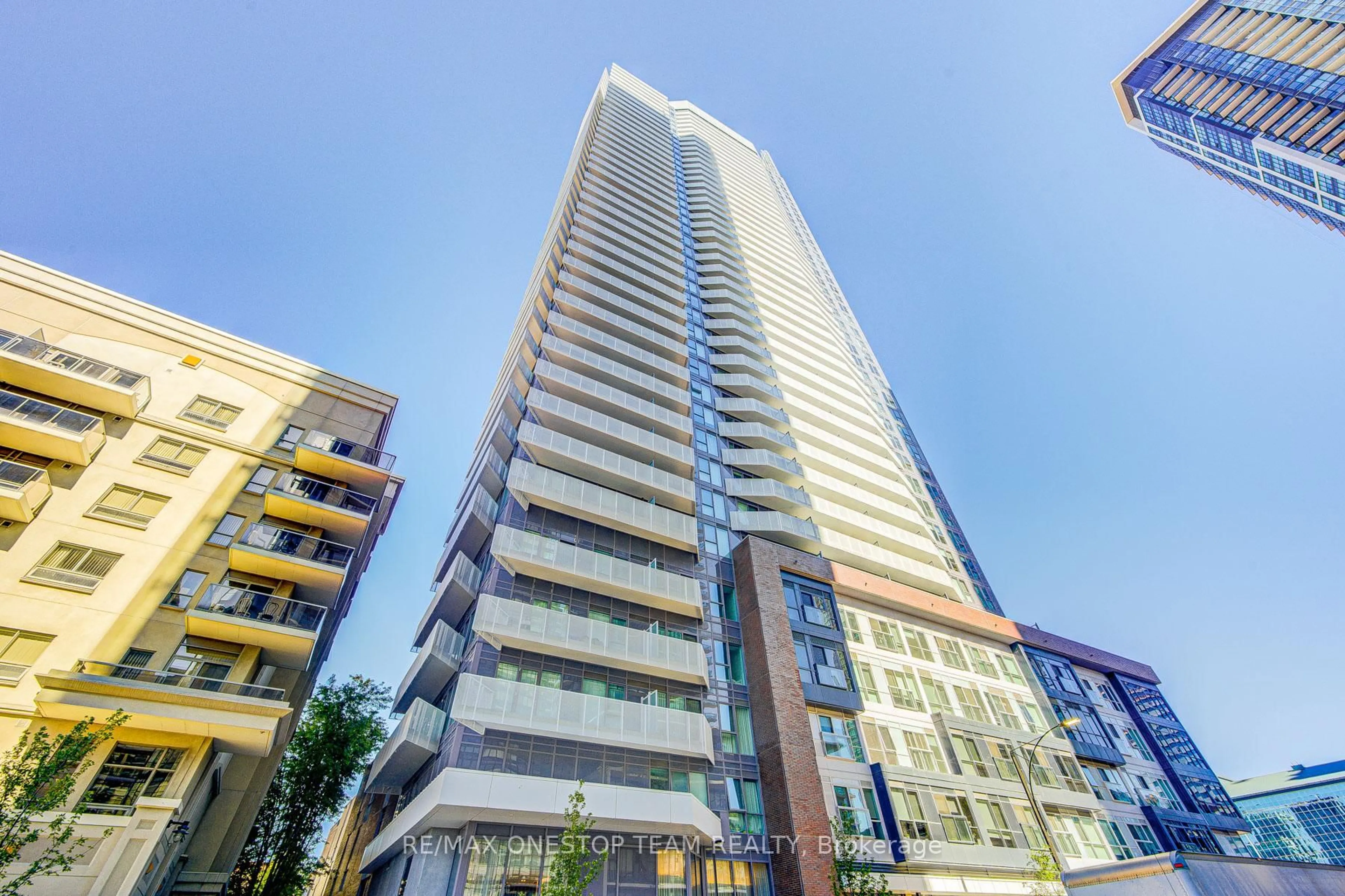 Unknown for 4065 Confederation Pkwy #1908, Mississauga Ontario L5B 0L4