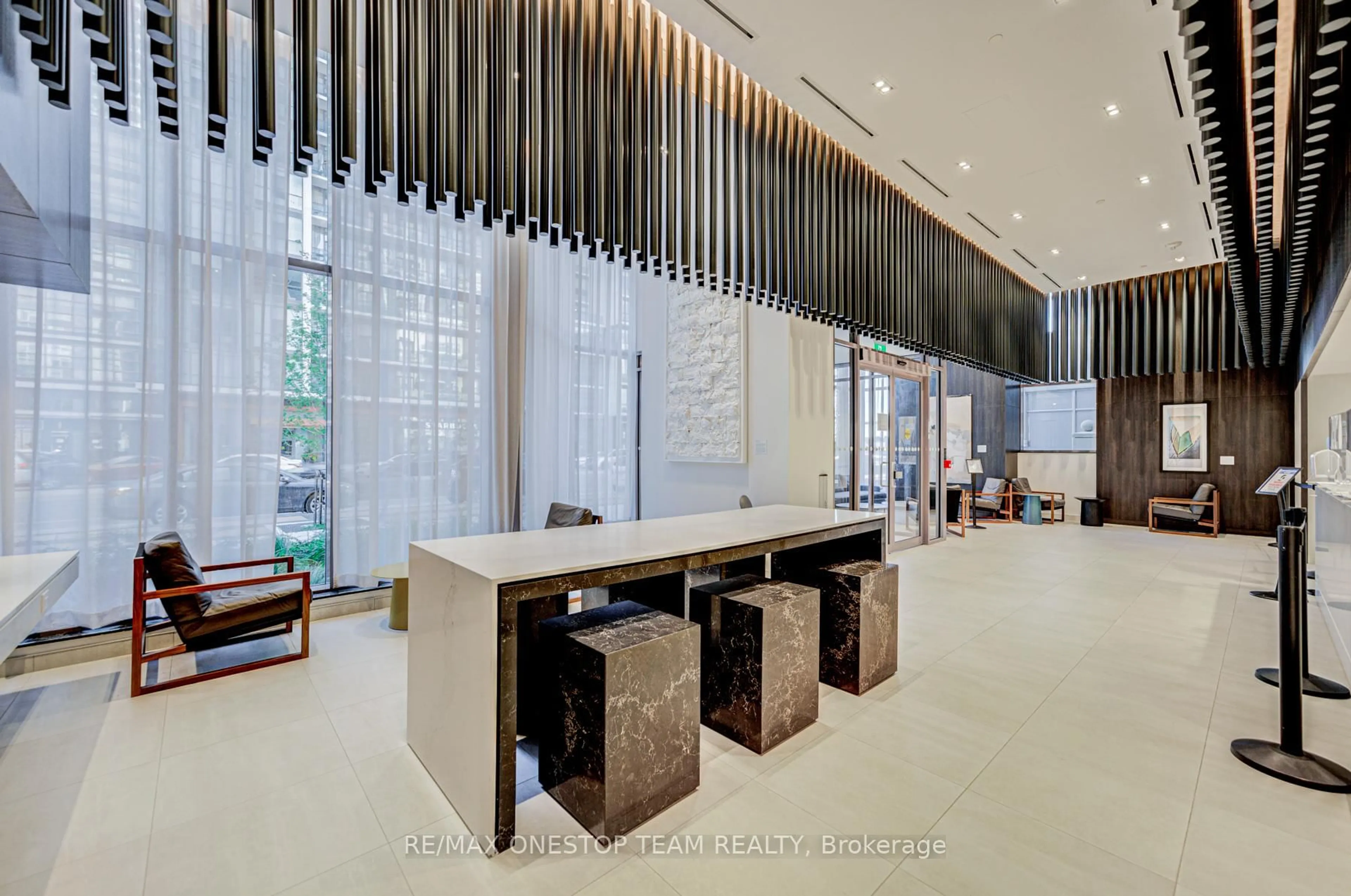 Lobby for 4065 Confederation Pkwy #1908, Mississauga Ontario L5B 0L4