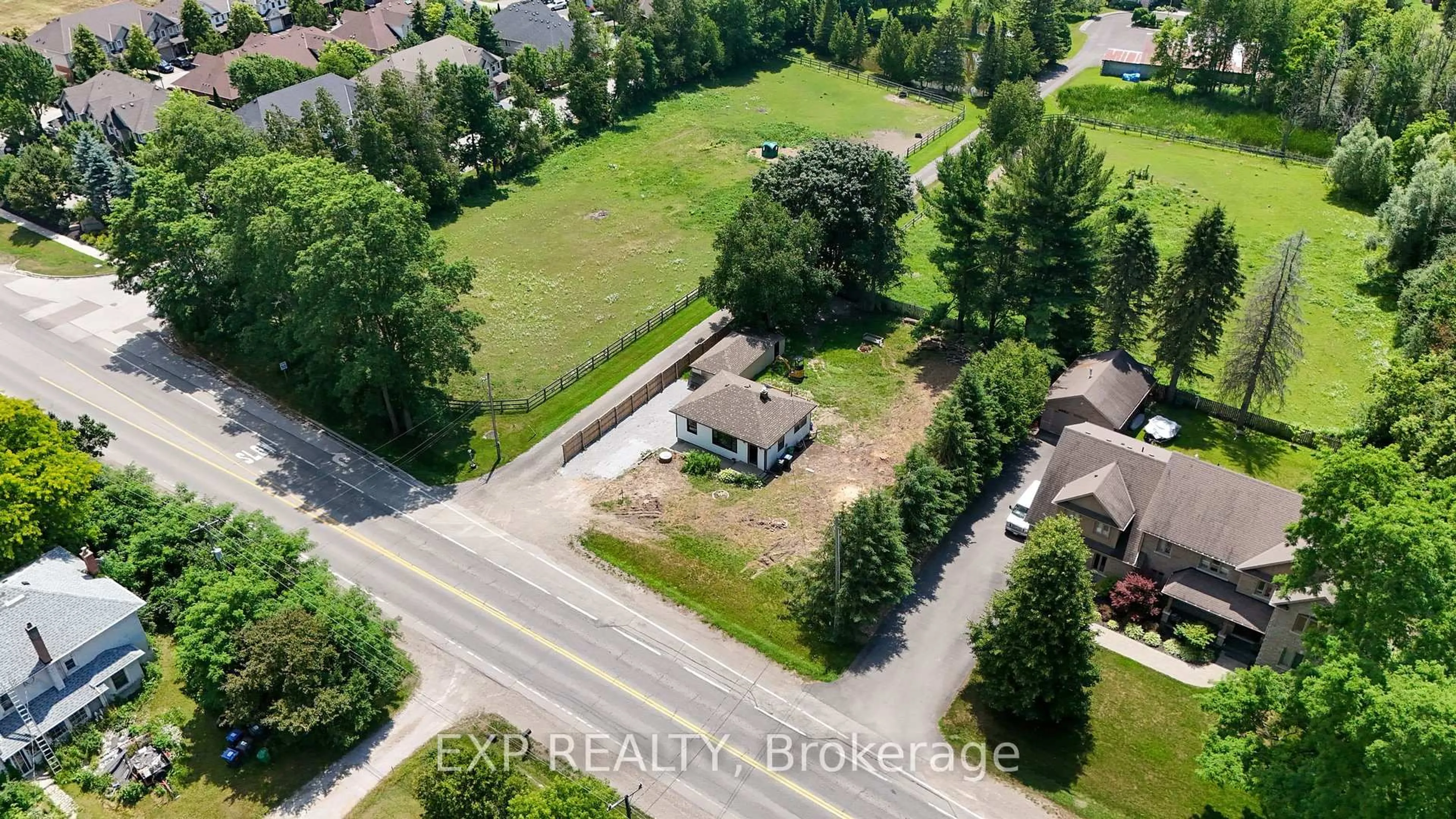 A pic from outside/outdoor area/front of a property/back of a property/a pic from drone, street for 16218 Airport Rd, Caledon Ontario L0N 1E0
