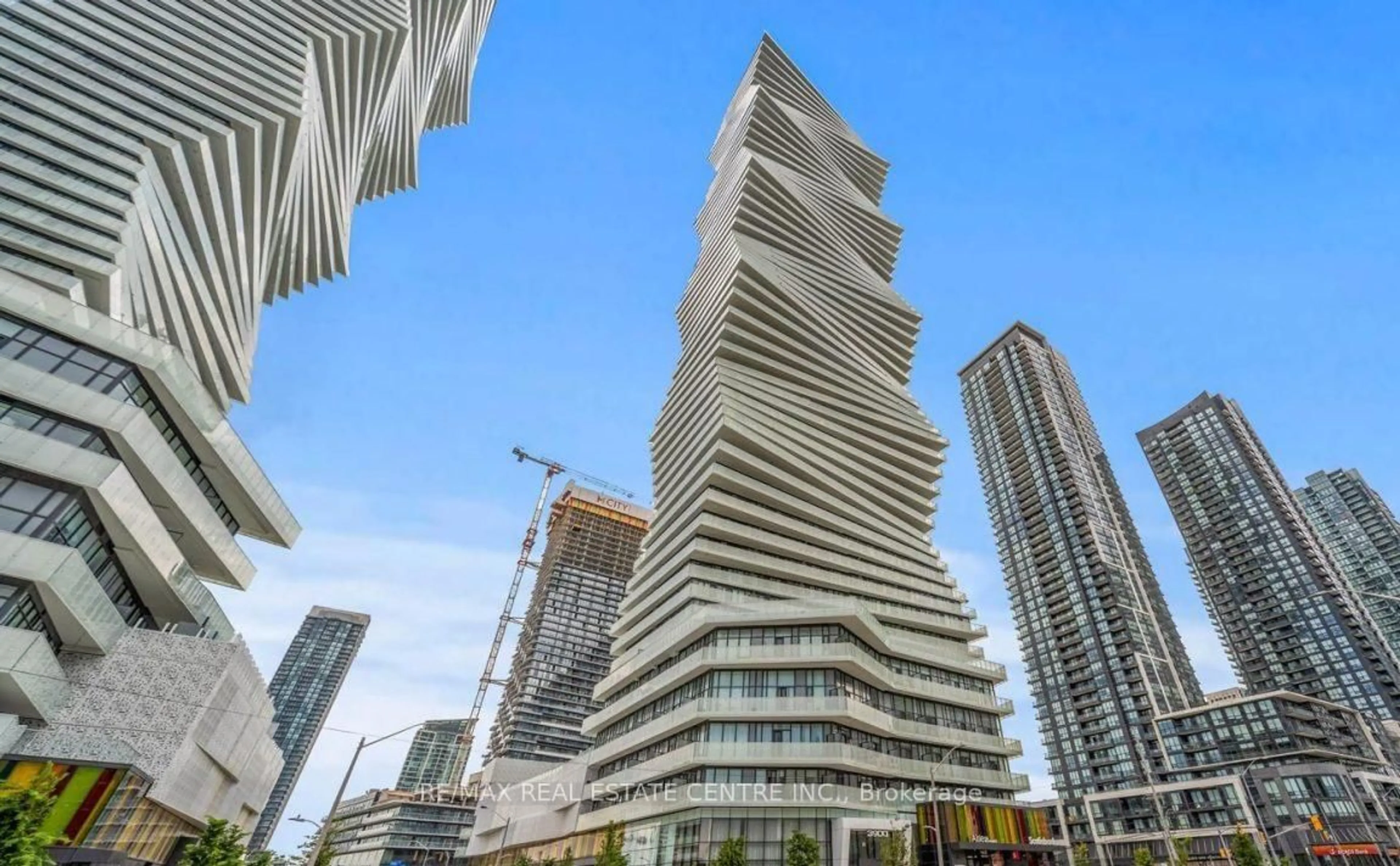 Unknown for 3900 Confederation Pkwy #3602, Mississauga Ontario L5B 0M3