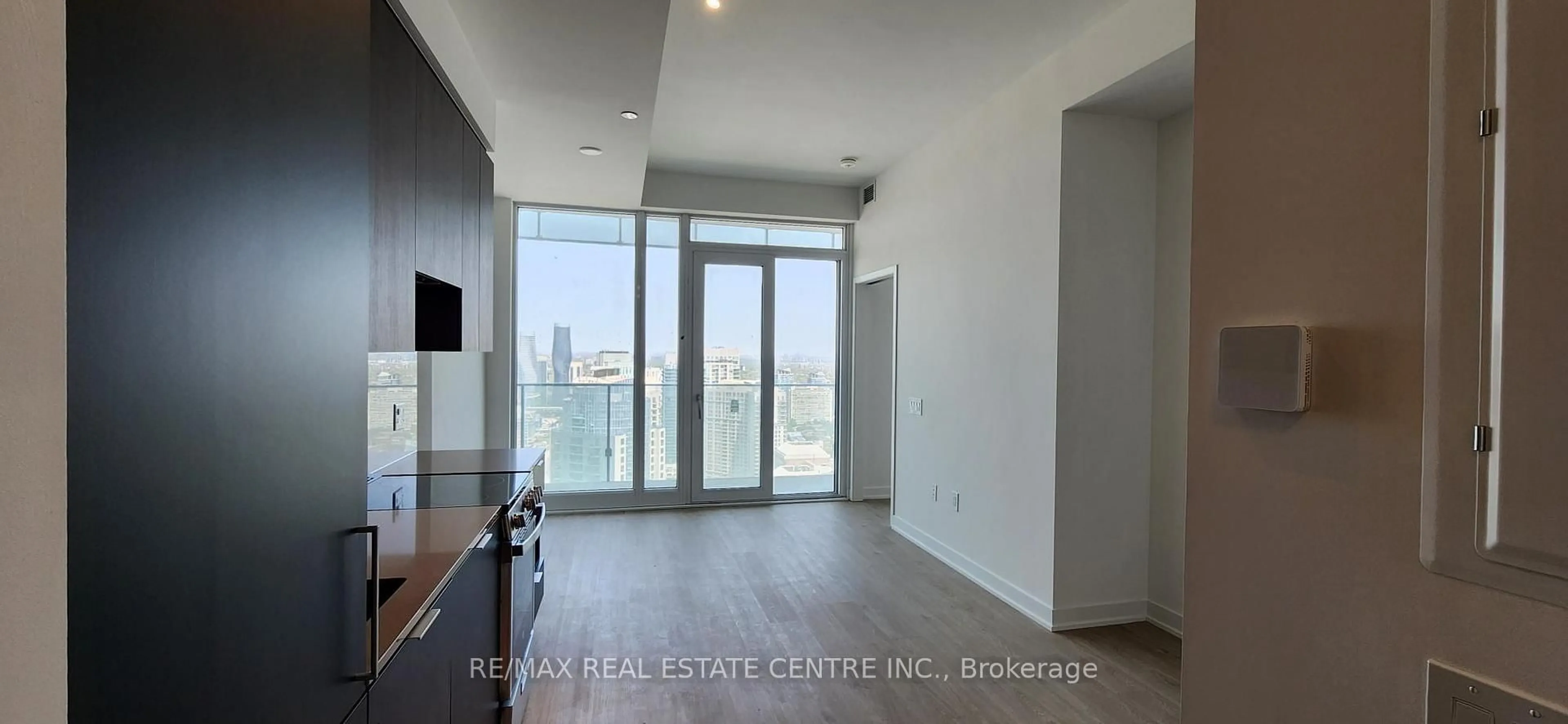 A pic of a room for 3900 Confederation Pkwy #3602, Mississauga Ontario L5B 0M3