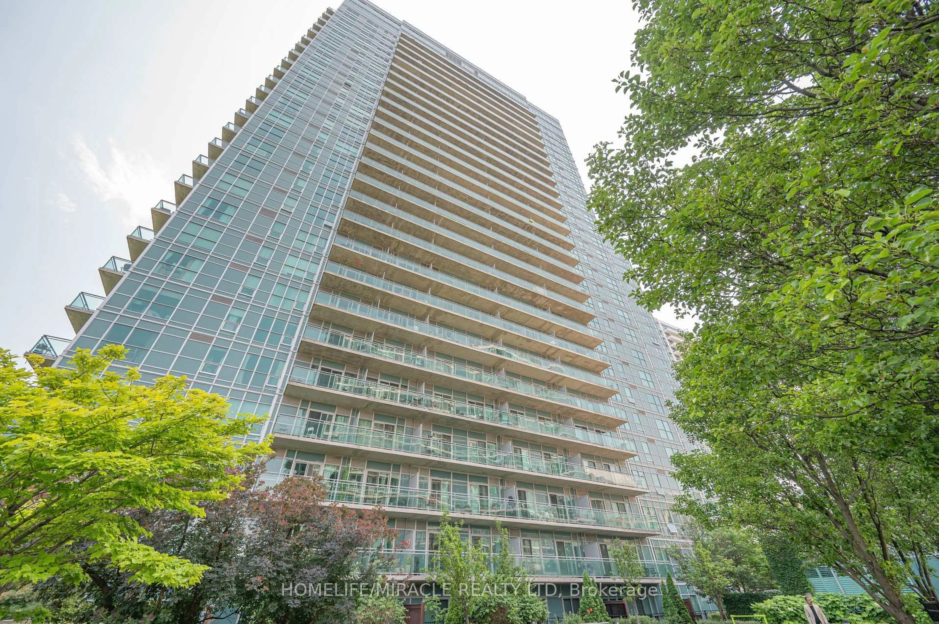 Patio, building for 155 Legion Rd #1401, Toronto Ontario M8Y 0A7