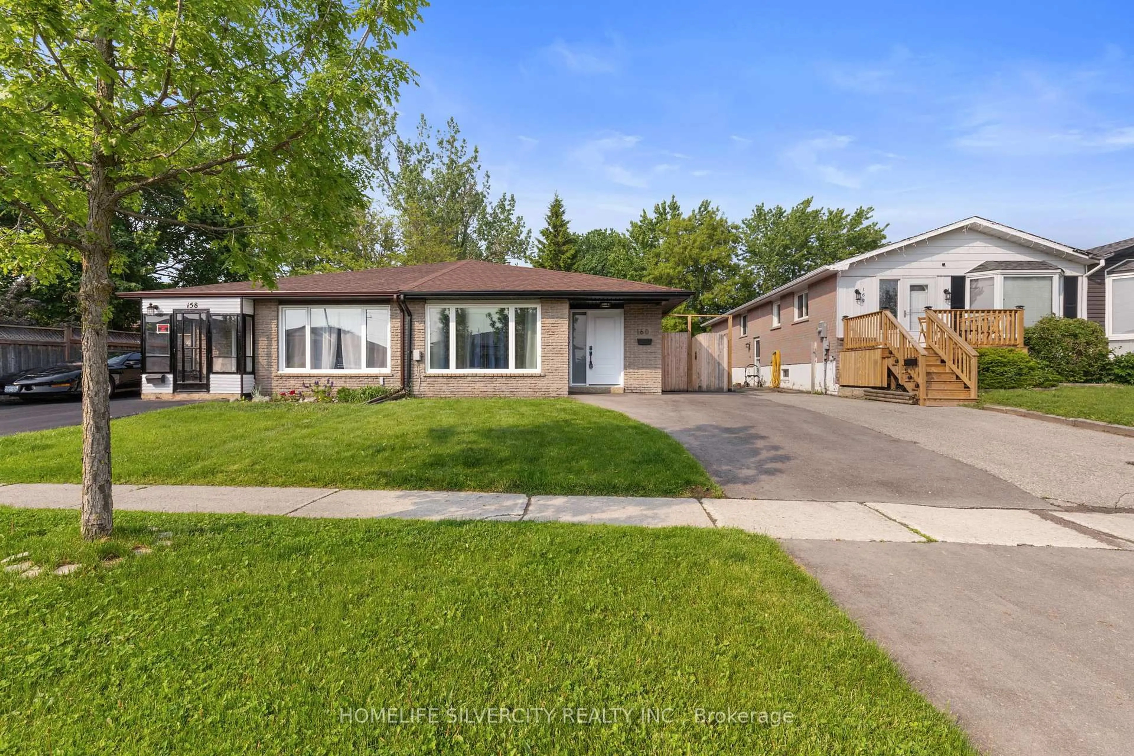 Home with vinyl exterior material, street for 160 Burbank Cres, Orangeville Ontario L9W 3H8