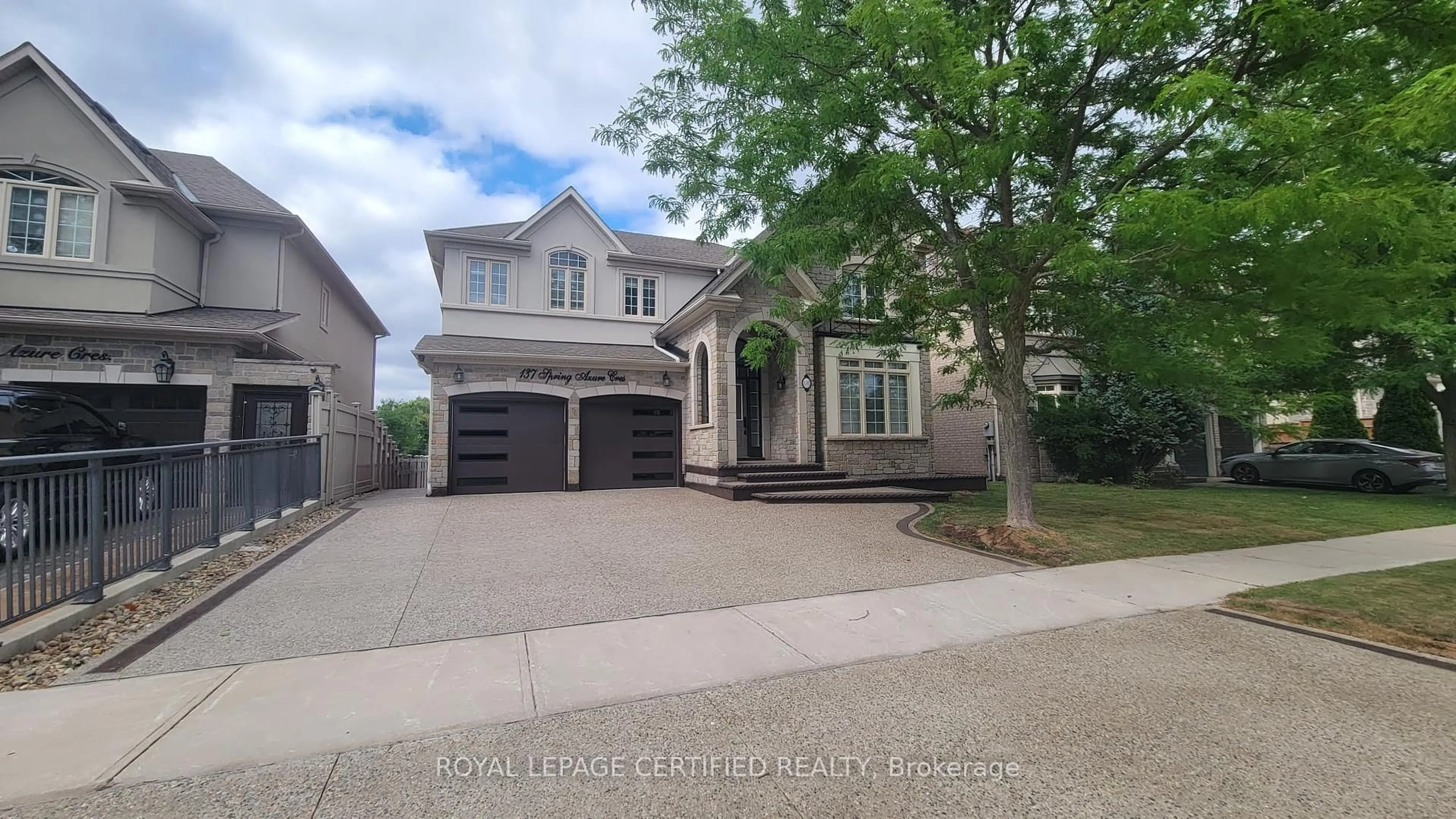 Unknown for 137 Spring Azure Cres, Oakville Ontario L6L 6V8