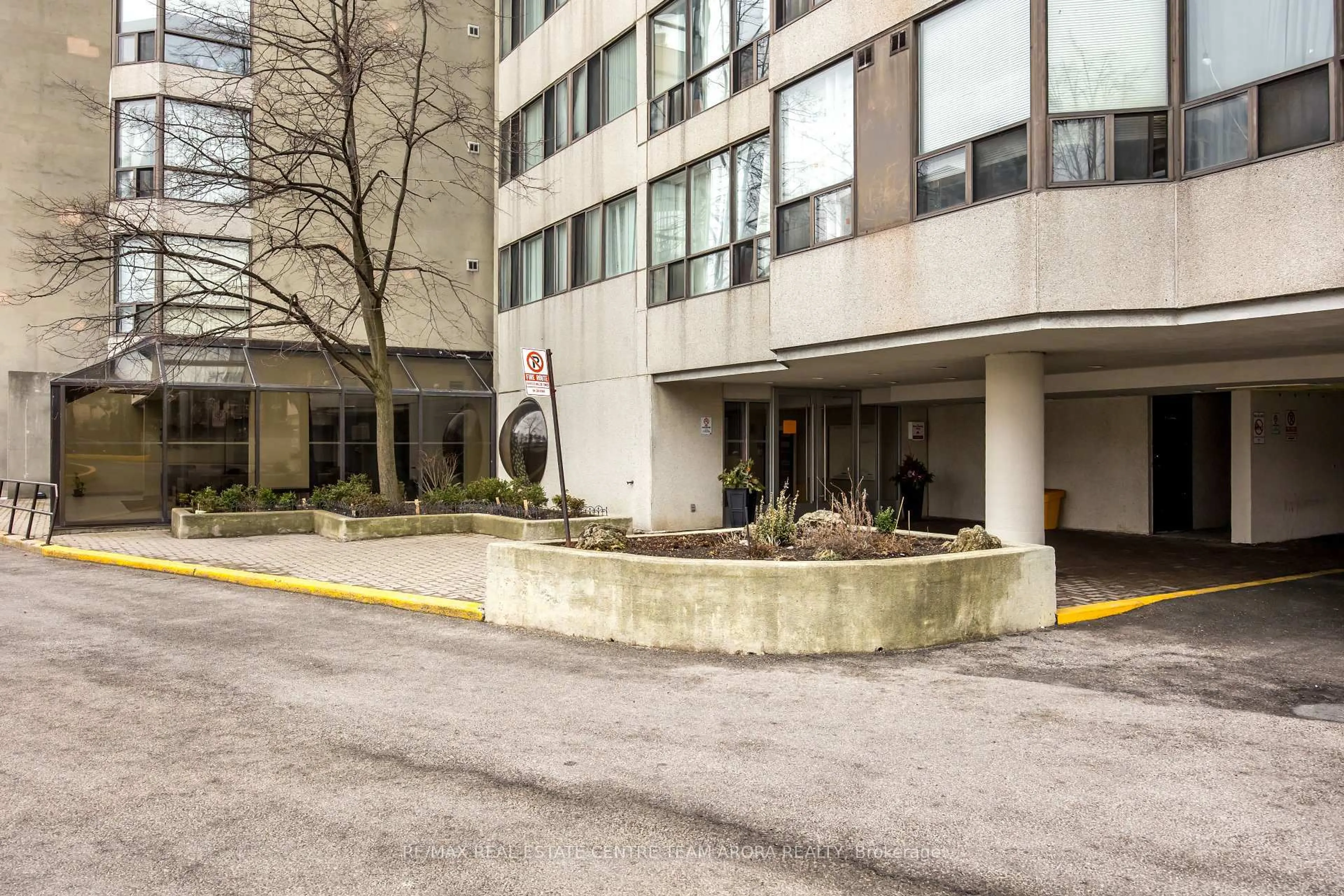 Unknown for 200 Robert Speck Pkwy #1202, Mississauga Ontario L4Z 1S3