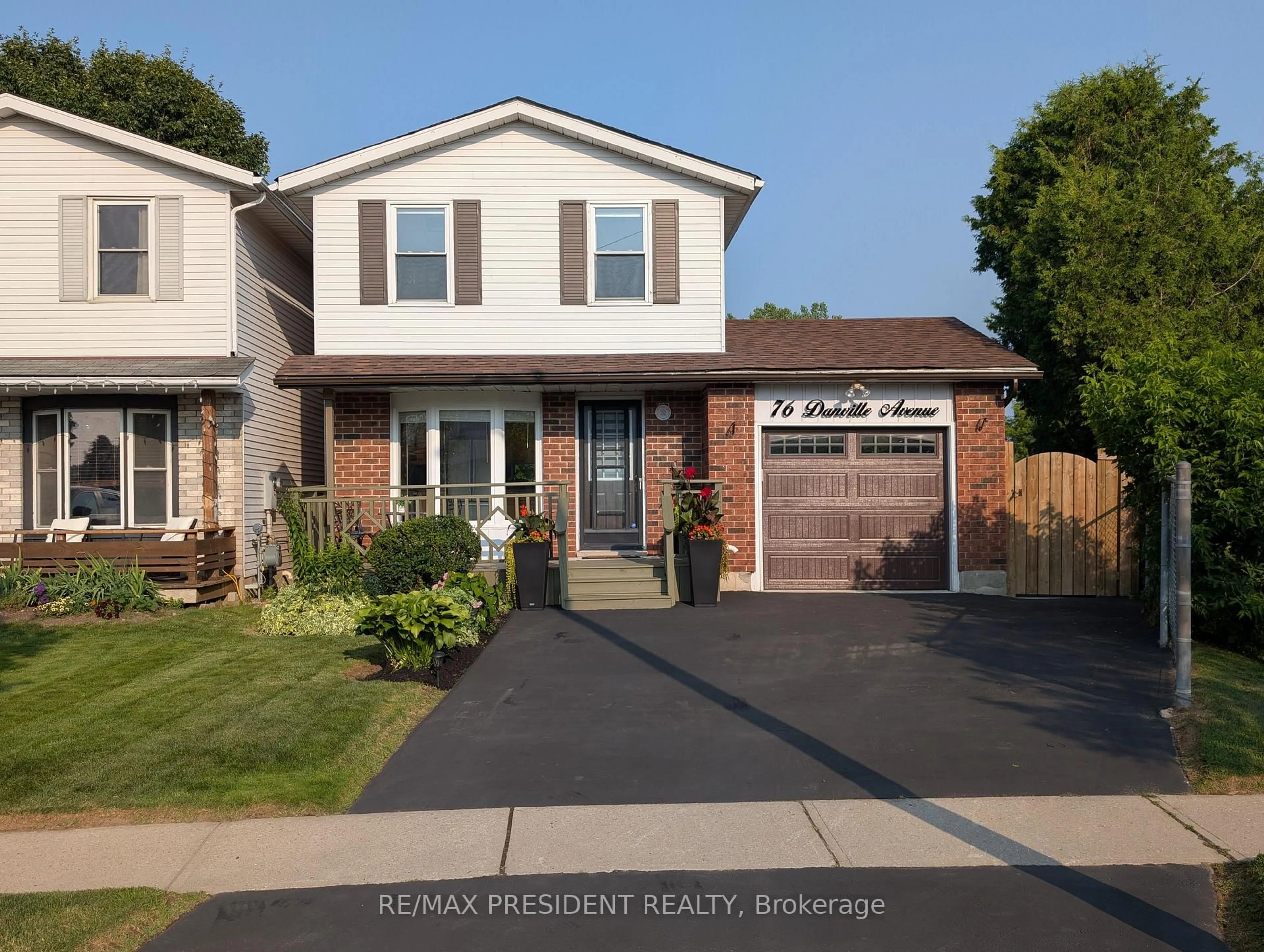 Home with vinyl exterior material, street for 76 Danville Ave, Halton Hills Ontario L7J 2W2