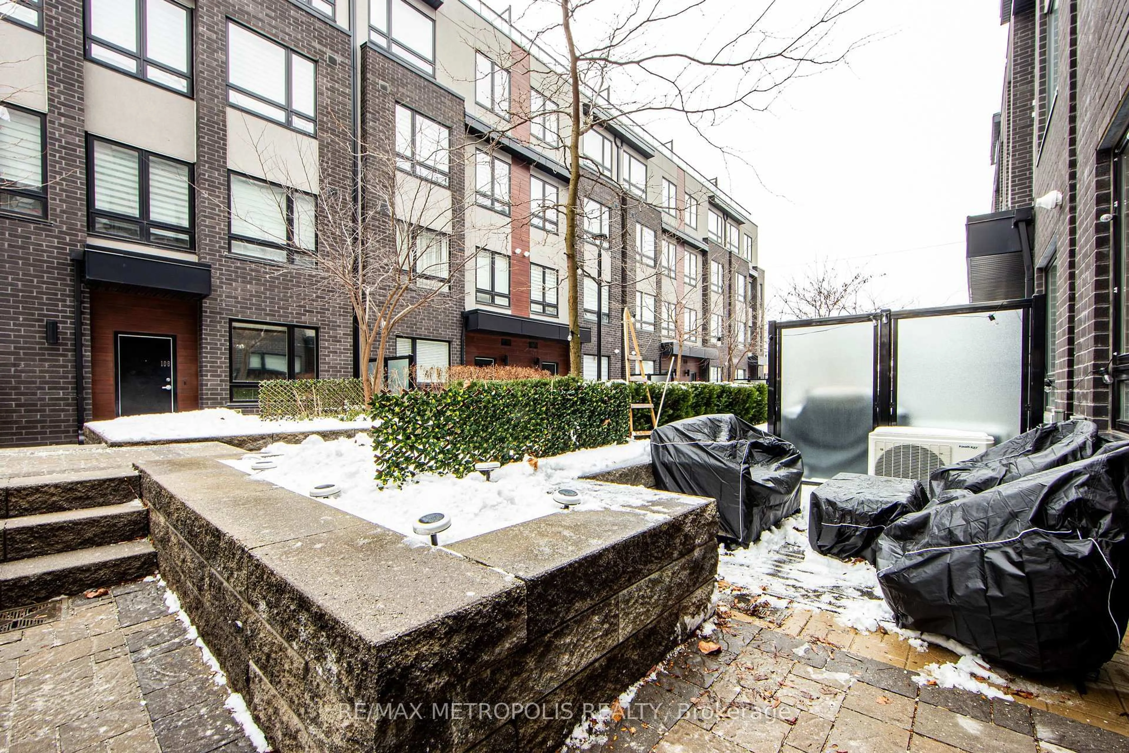 Patio, street for 1130 Briar Hill Ave #106, Toronto Ontario M6B 0A9