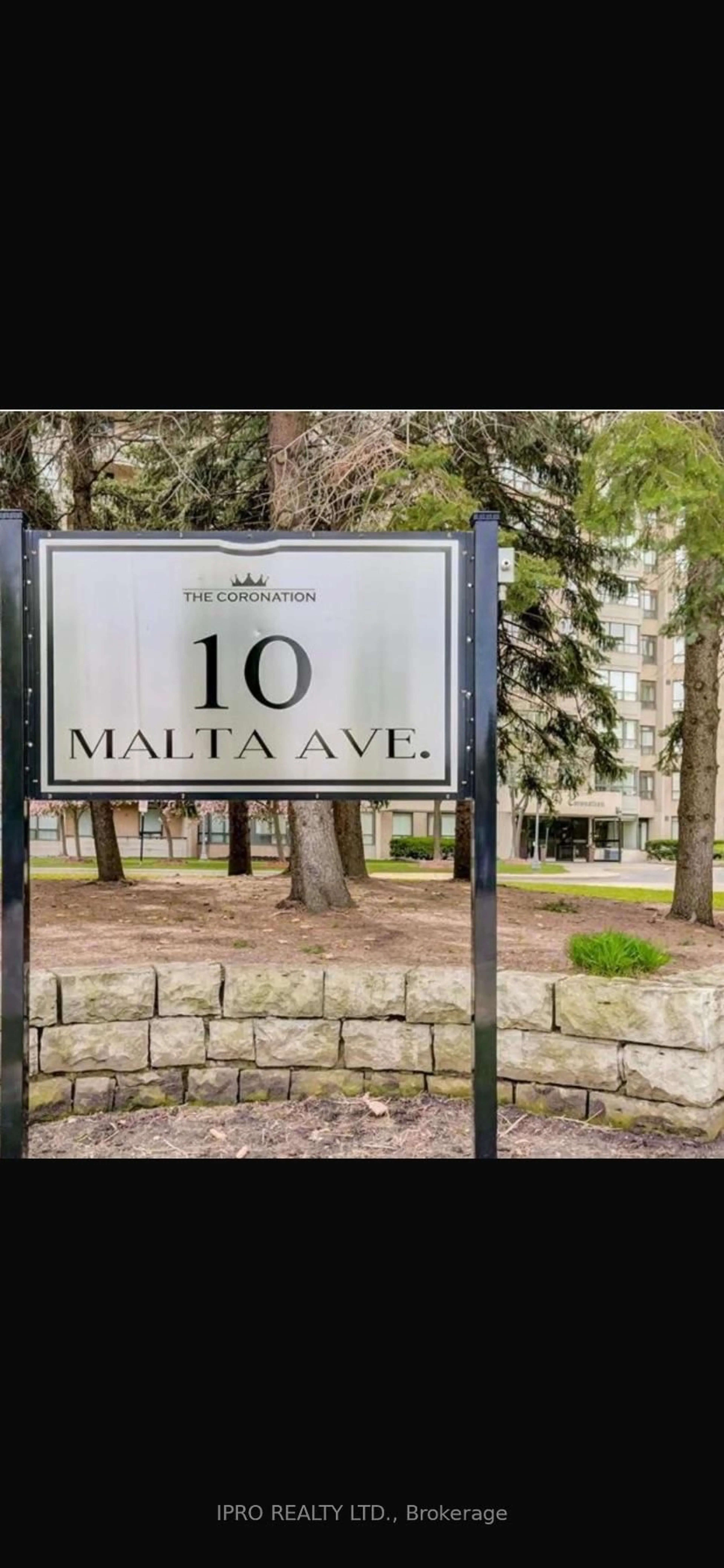 Indoor foyer for 10 Malta Ave #1504, Brampton Ontario L6Y 4G6