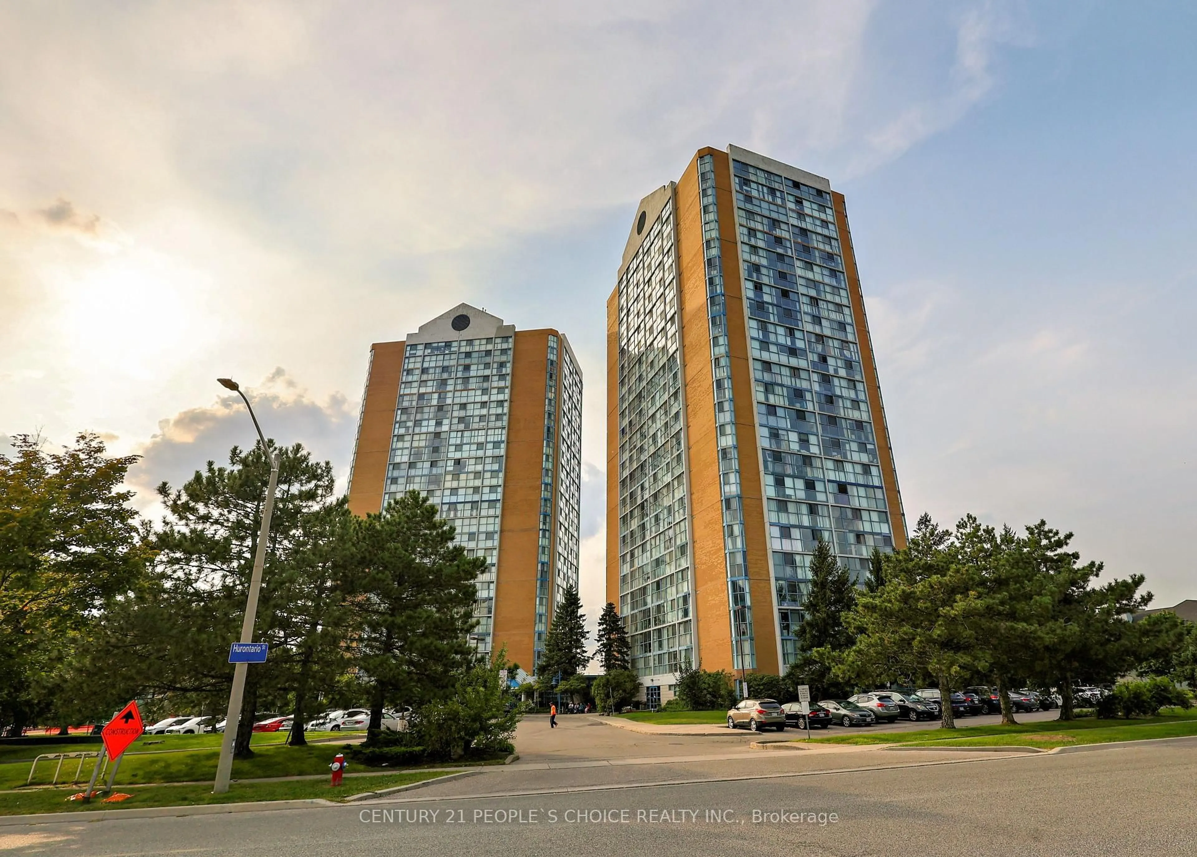 Unknown for 35 Trailwood Dr #411, Mississauga Ontario L4Z 3K9