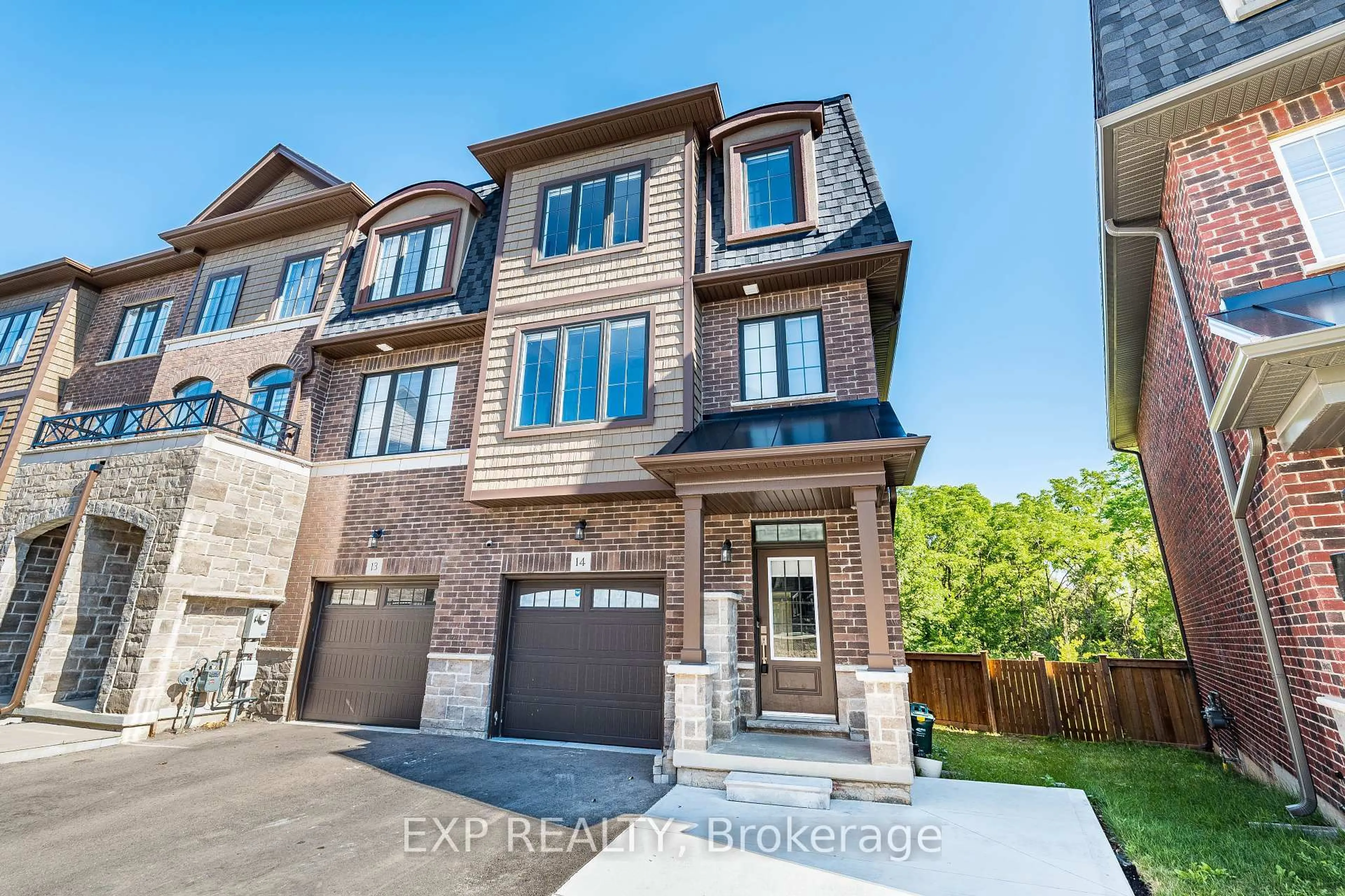 Home with brick exterior material, street for 445 Ontario St #14, Milton Ontario L9T 9K2