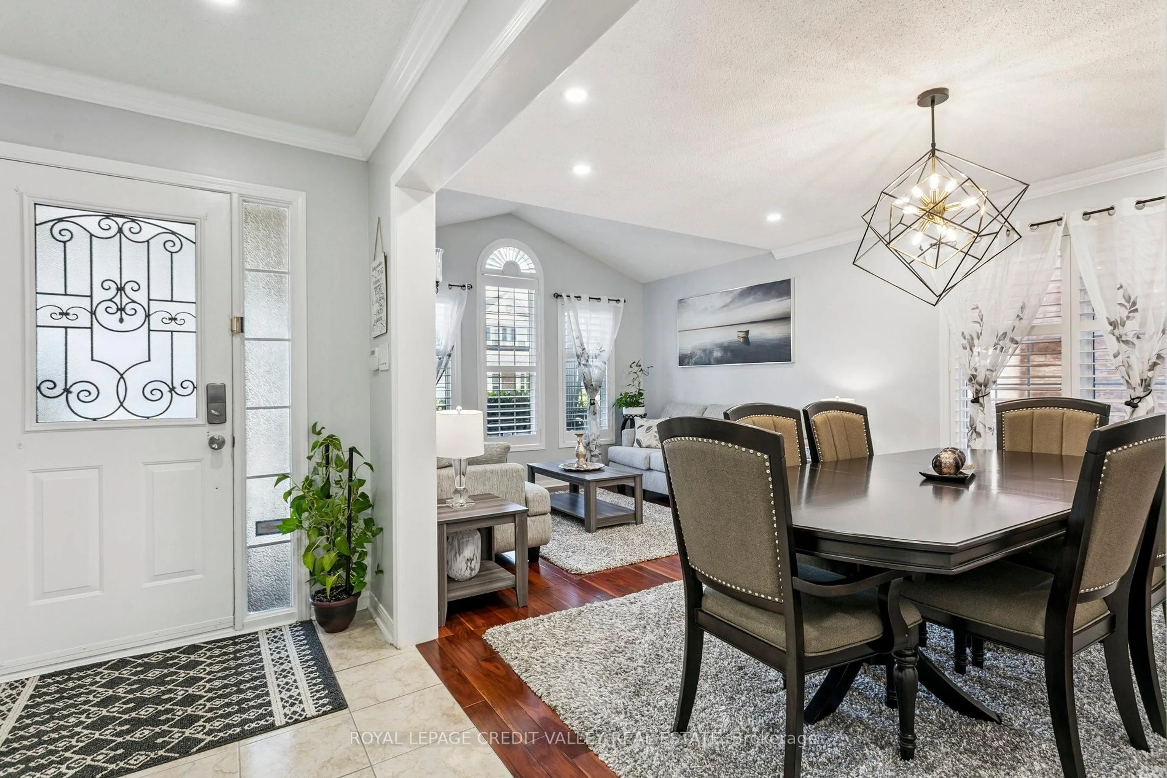 Dining room, unknown for 4 Mendoza Dr, Brampton Ontario L7A 3M3
