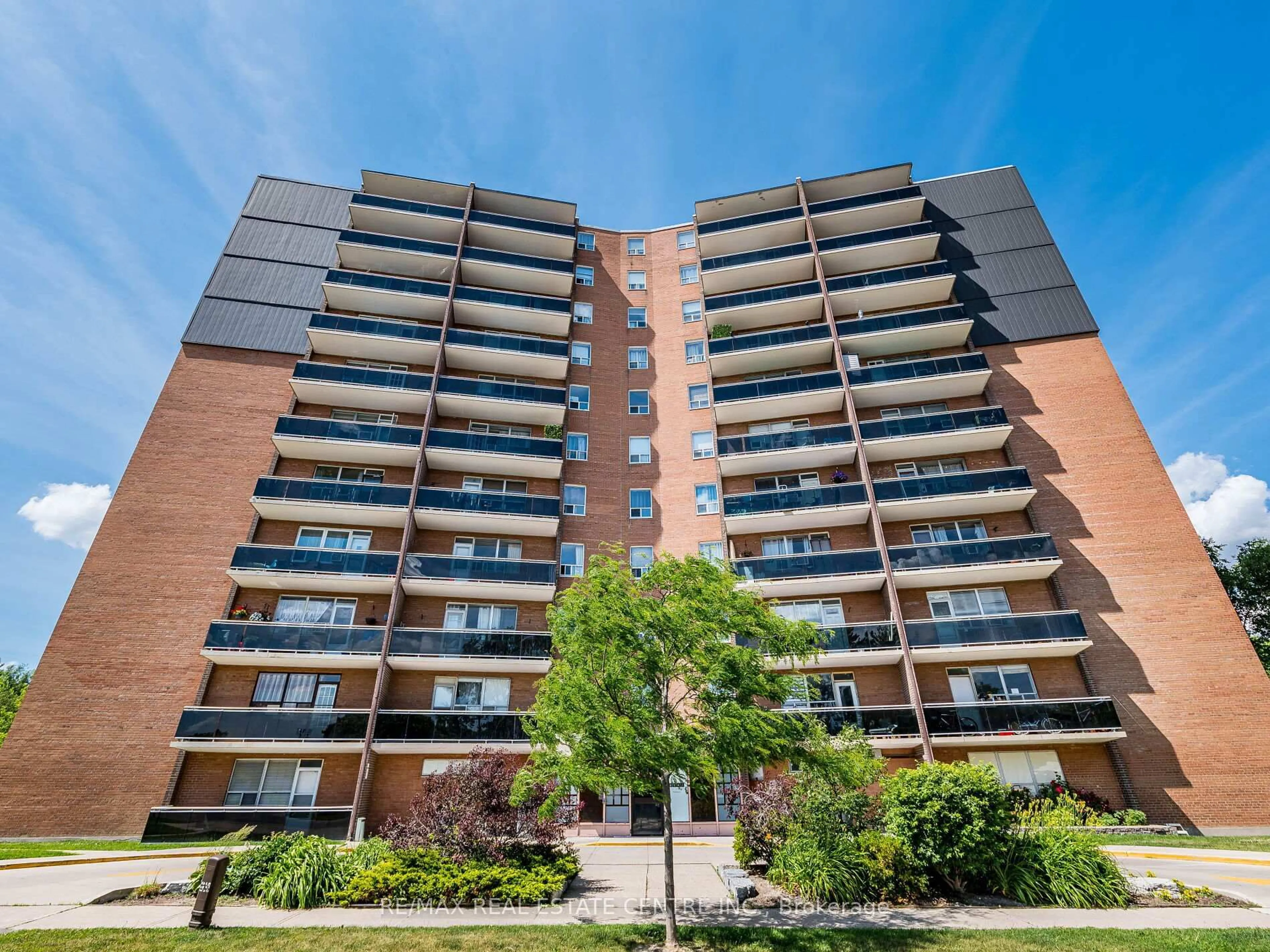Unknown for 3145 Queen Frederica Dr #602, Mississauga Ontario L4Y 3A7