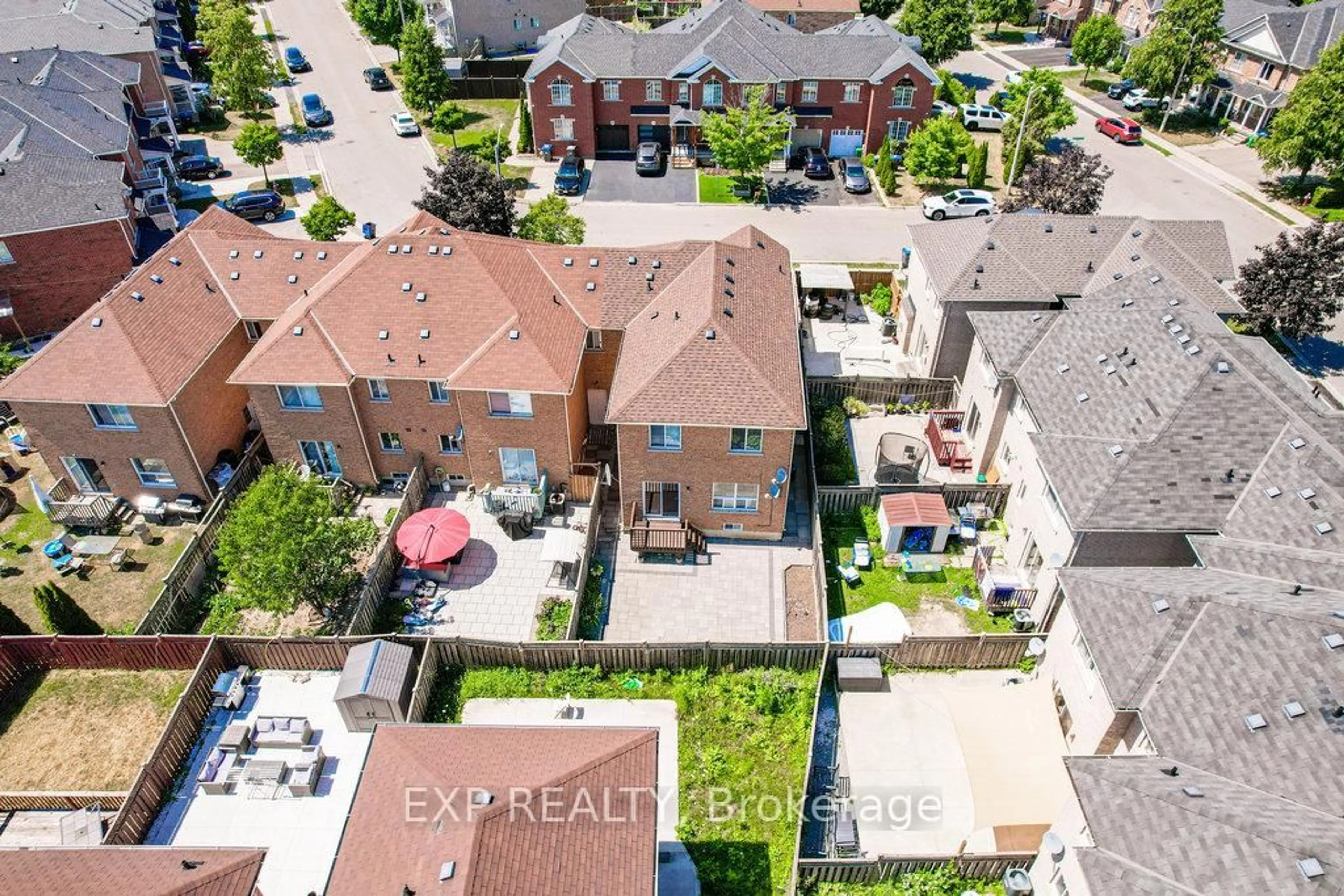 A pic from outside/outdoor area/front of a property/back of a property/a pic from drone, street for 36 Olivett Lane, Brampton Ontario L7A 2X3