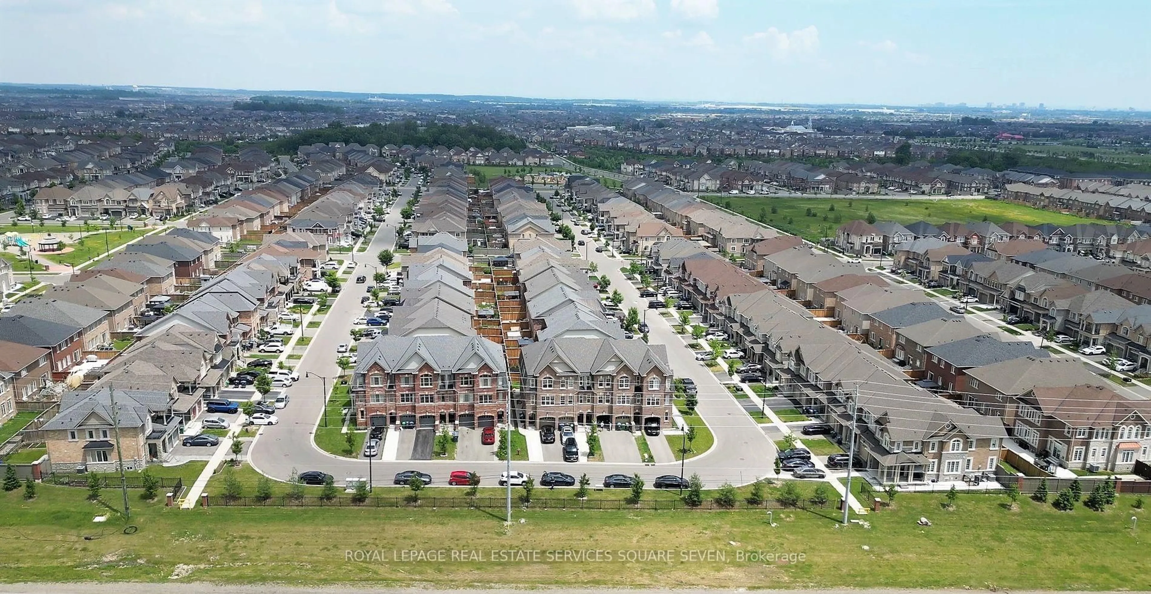 A pic from outside/outdoor area/front of a property/back of a property/a pic from drone, street for 27 Pennycross Cres #3, Brampton Ontario L7A 4M1