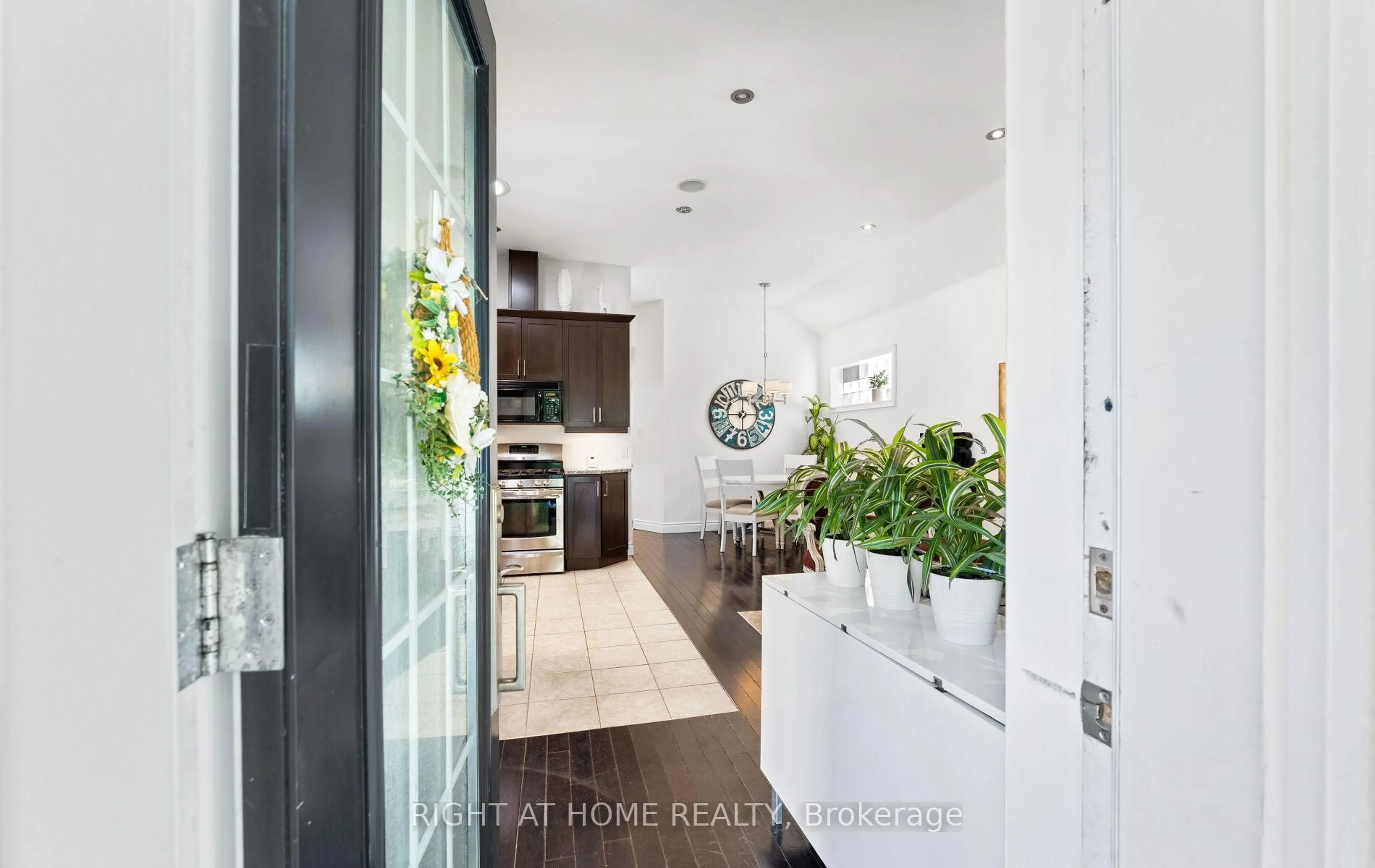Contemporary kitchen, unknown for 111 Fourth St, Toronto Ontario M8V 2Y6