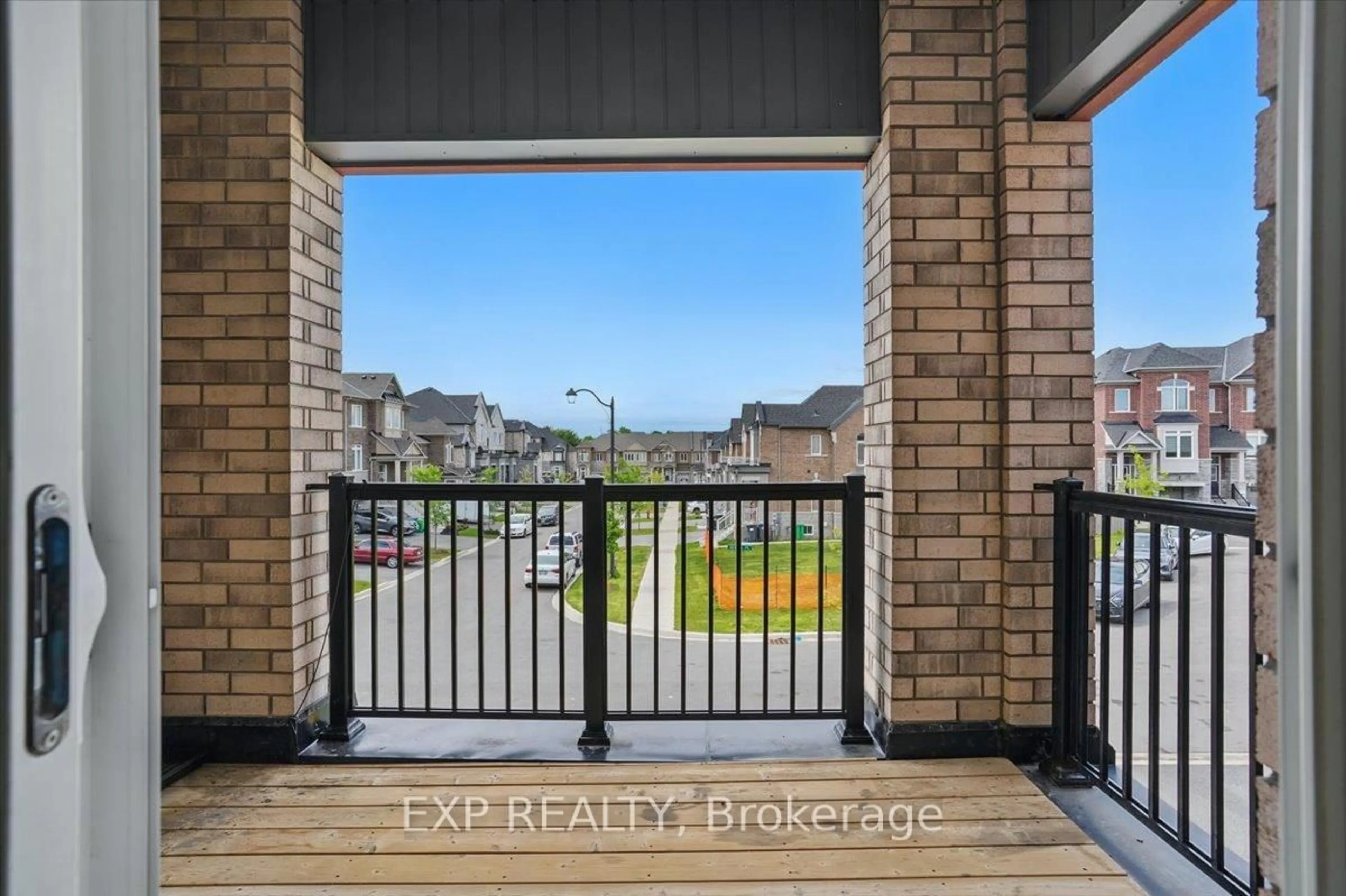 Indoor entryway for 59 Gemma Pl, Brampton Ontario L6X 1Z9