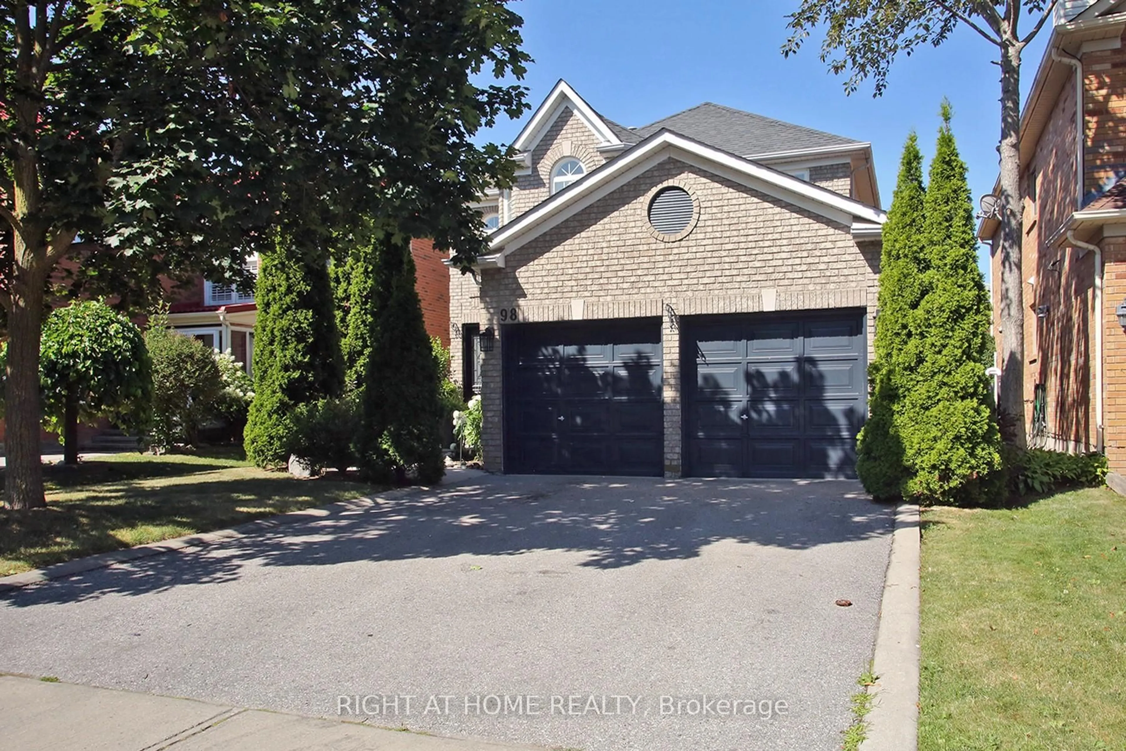 Home with brick exterior material, street for 98 Snowcap Rd, Brampton Ontario L6R 1J1
