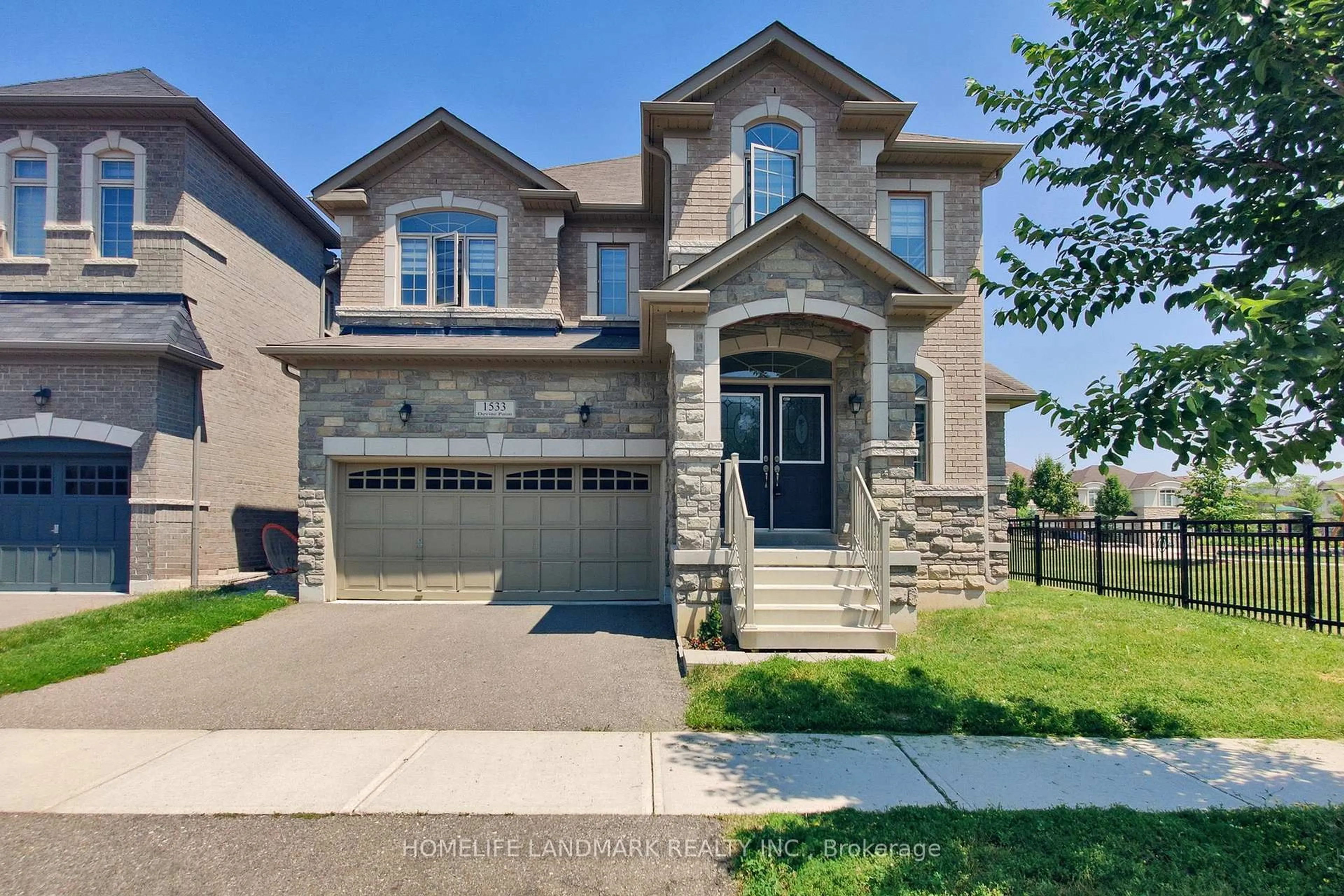Home with brick exterior material, street for 1533 Devine Pt, Milton Ontario L9E 1H6