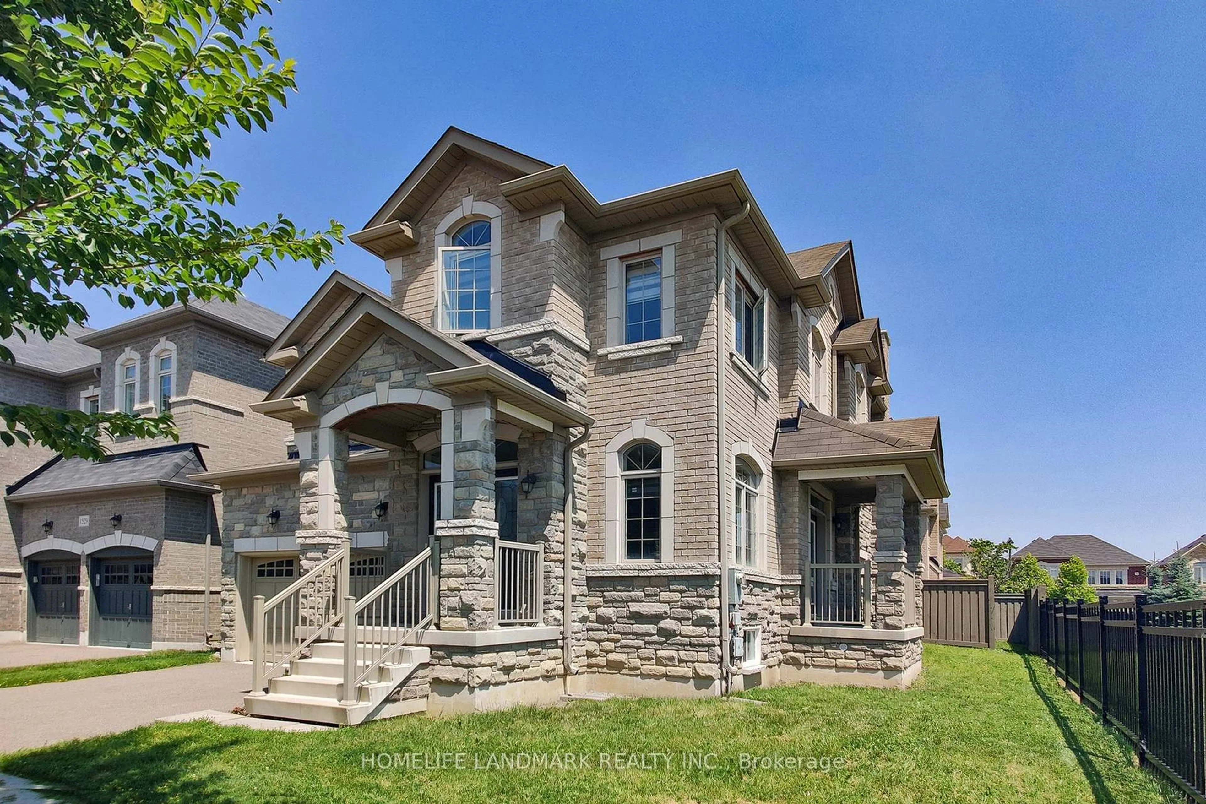 Home with brick exterior material, street for 1533 Devine Pt, Milton Ontario L9E 1H6