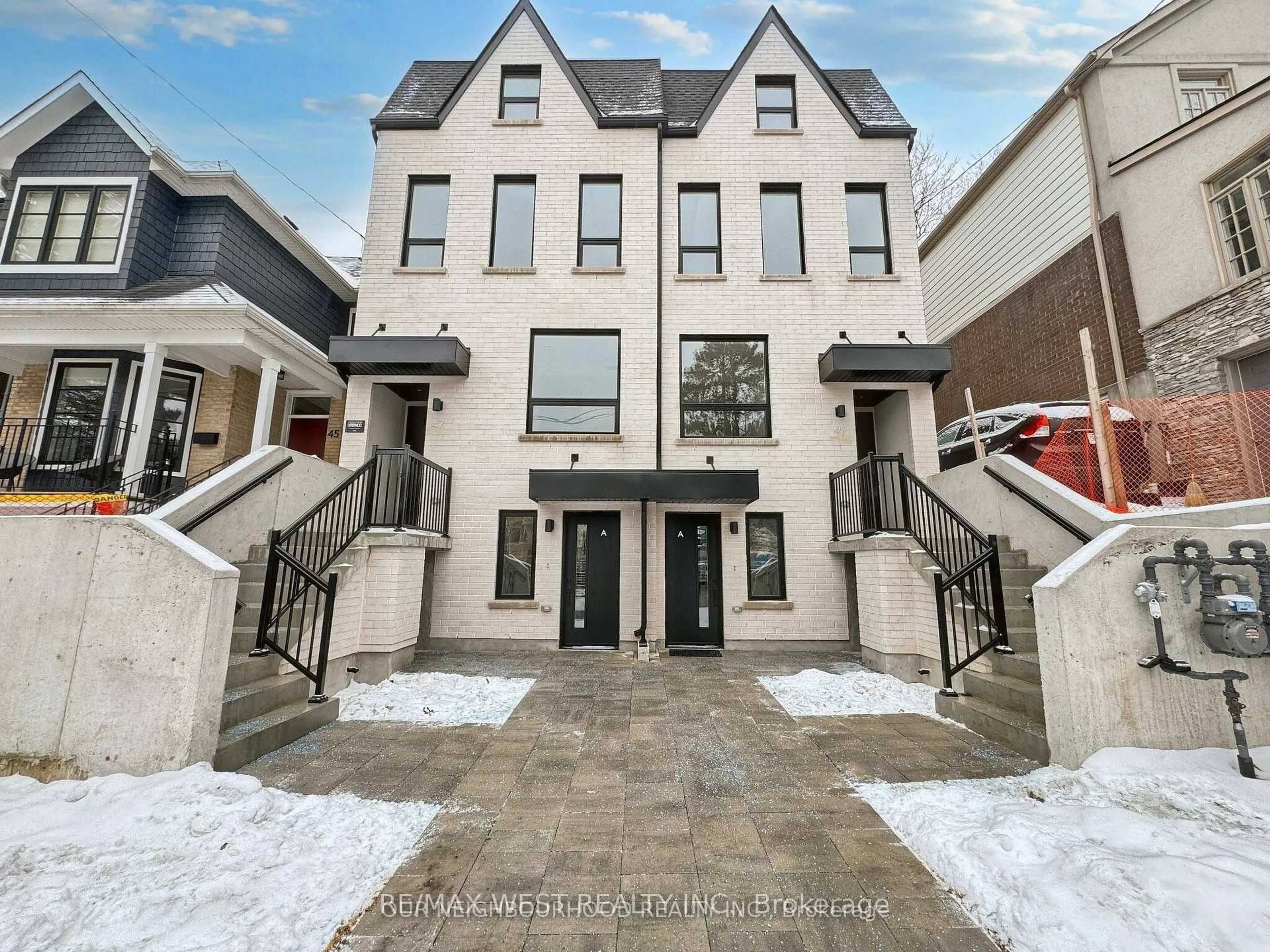 Unknown for 49 Morningside Ave, Toronto Ontario M6S 1C6