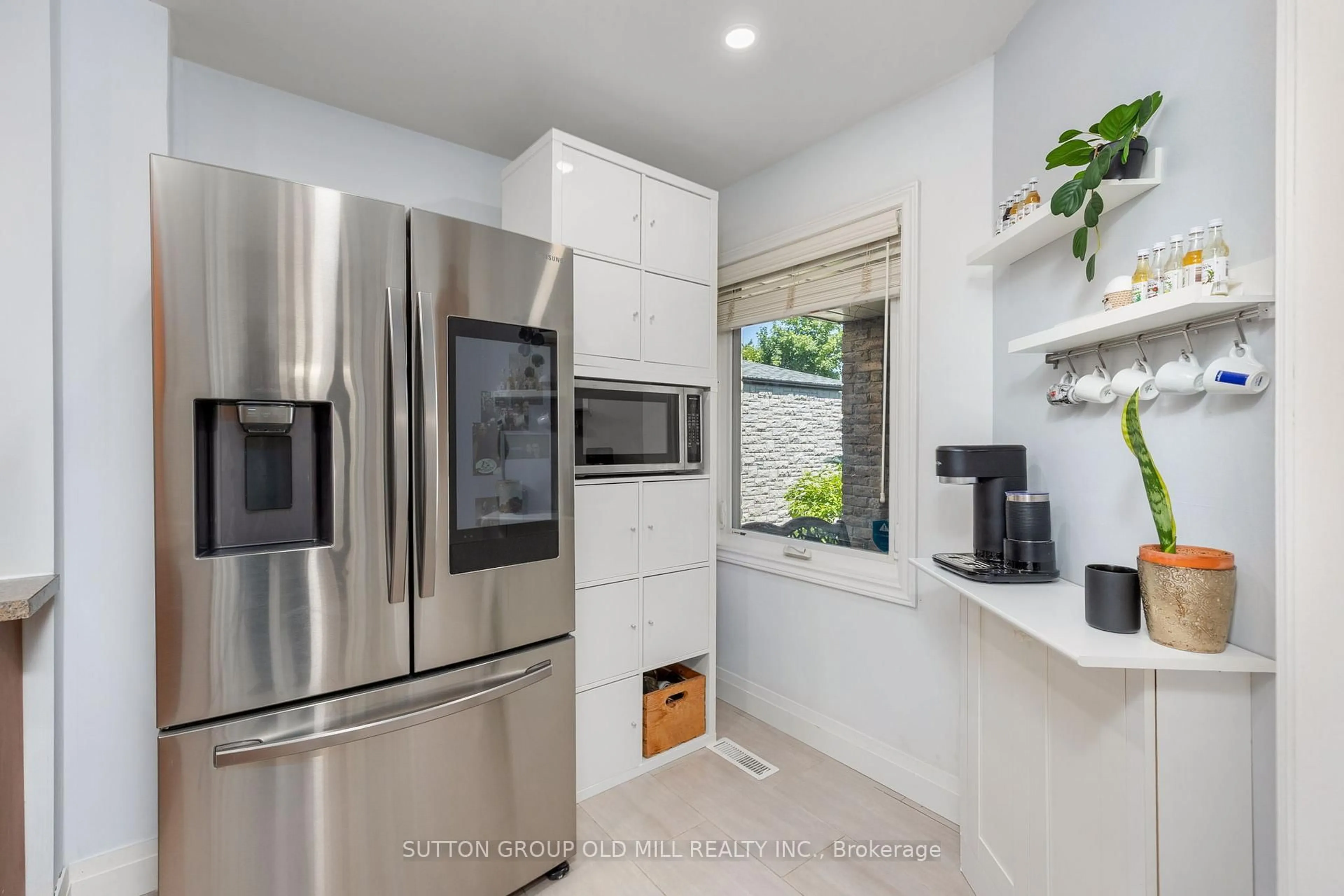 Unknown for 4336 Lee Dr, Mississauga Ontario L4W 4A8