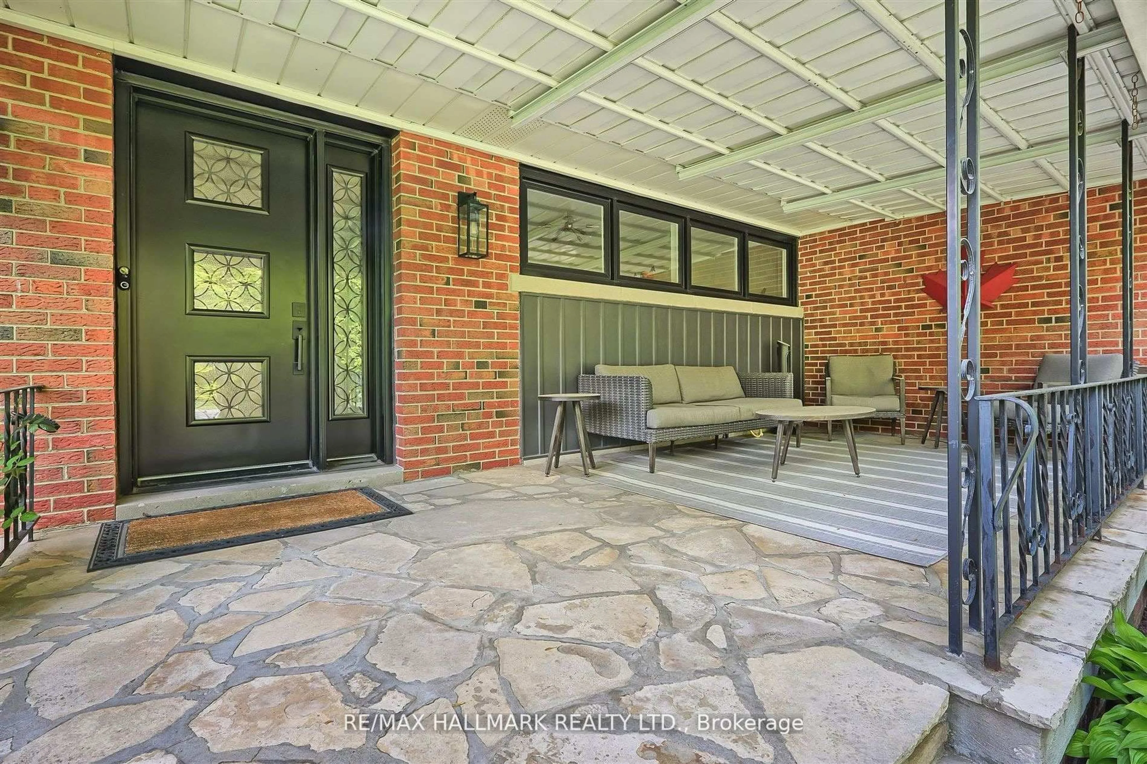 Patio, street for 1616 Islington Ave, Toronto Ontario M9A 3M6