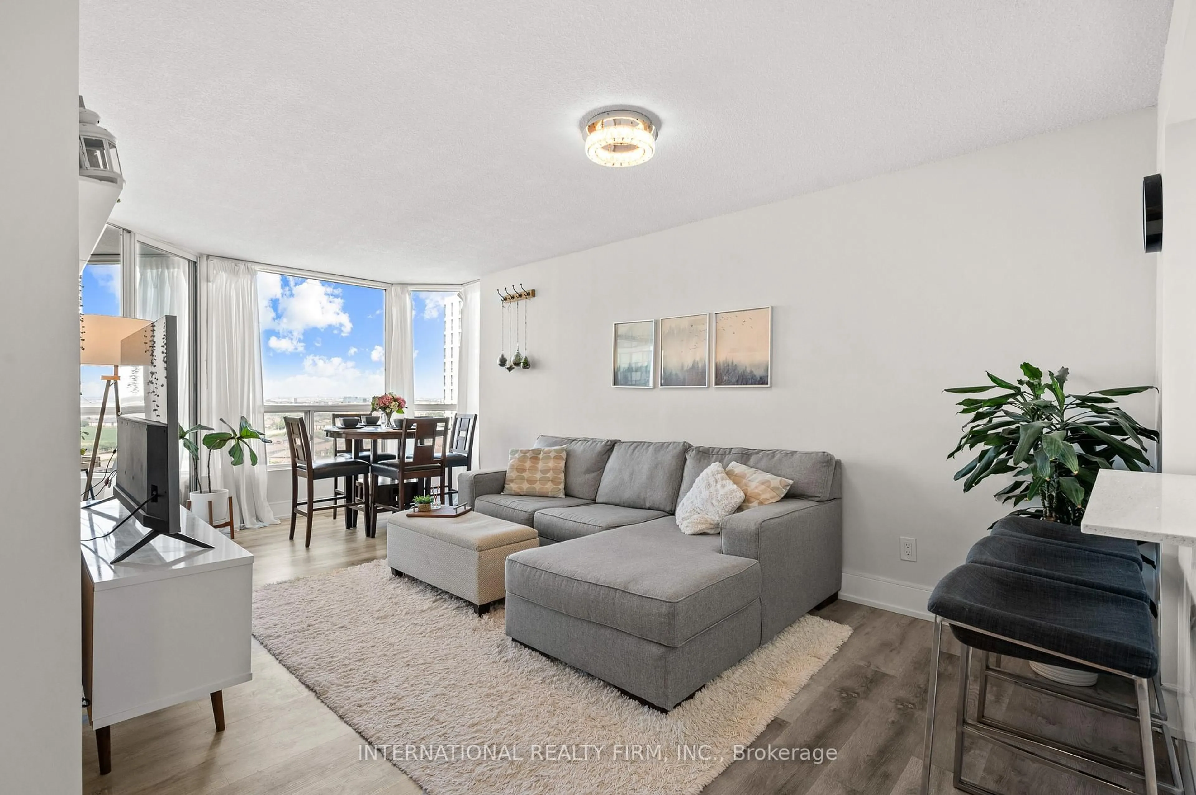 Living room with furniture, unknown for 4460 Tucana Crt #1612, Mississauga Ontario L5R 3K9