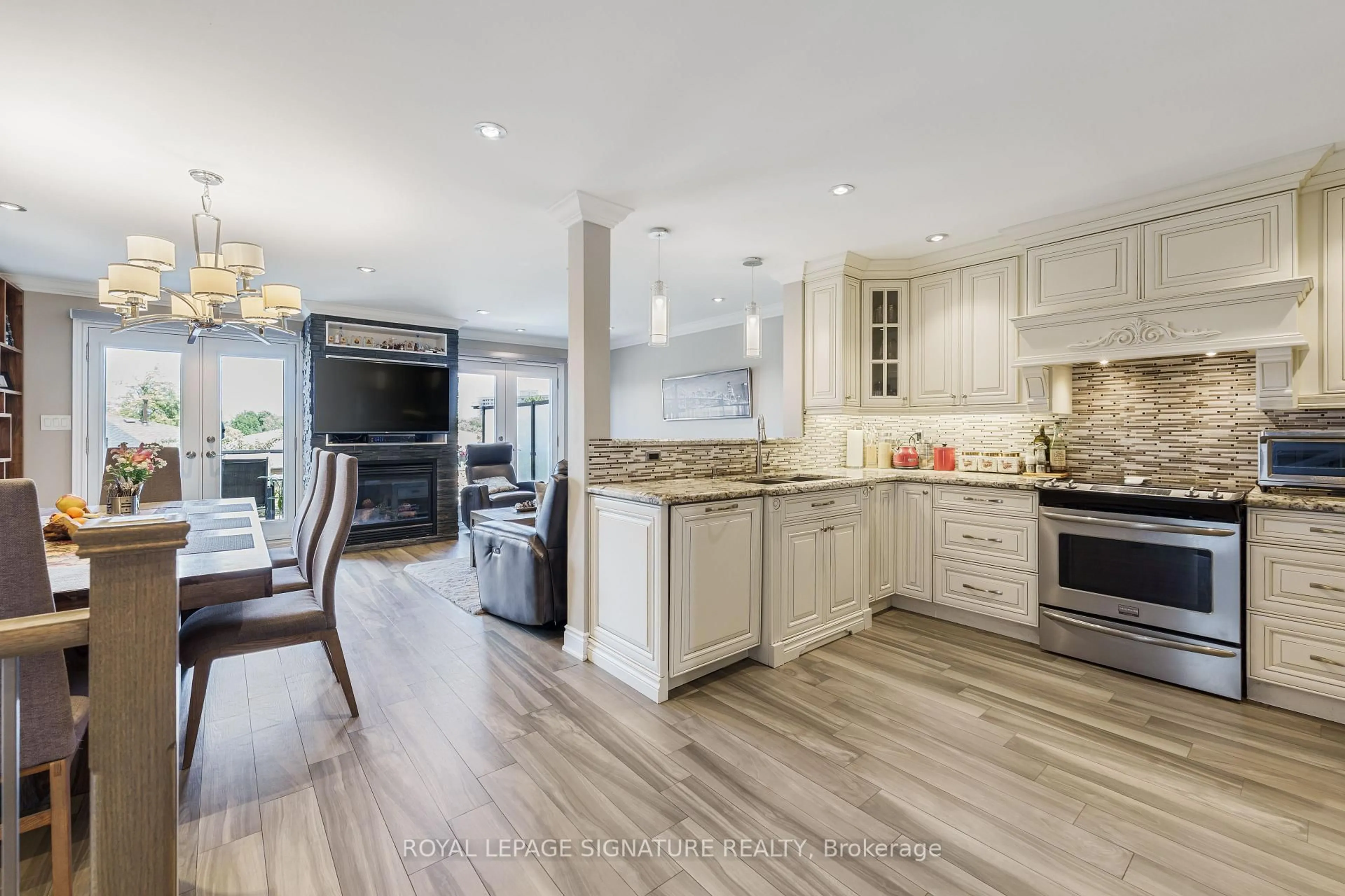 Open concept kitchen, unknown for 4091 Dursley Cres, Mississauga Ontario L4Z 1J6