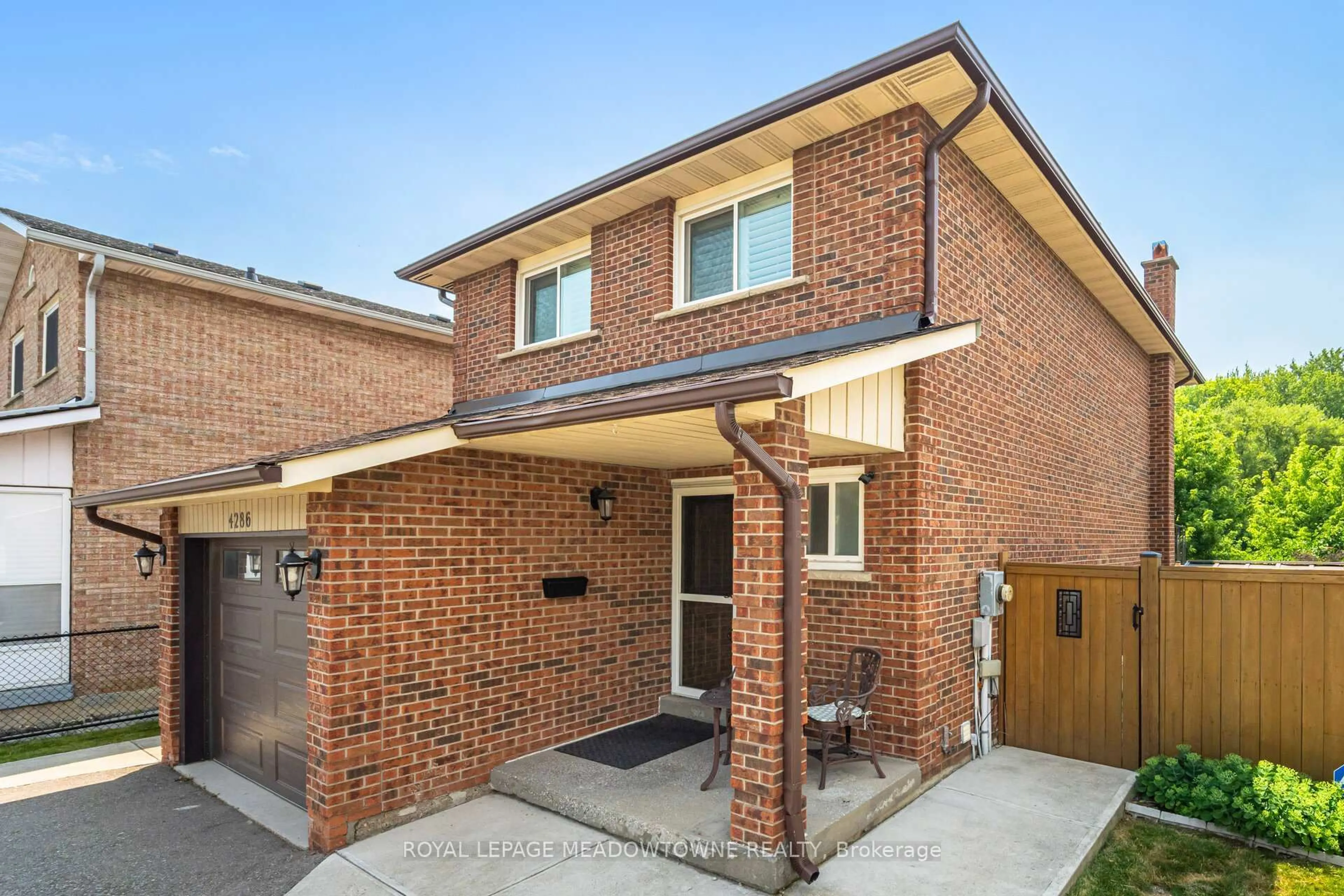 Home with brick exterior material, street for 4286 Greybrook Cres, Mississauga Ontario L4W 3G7