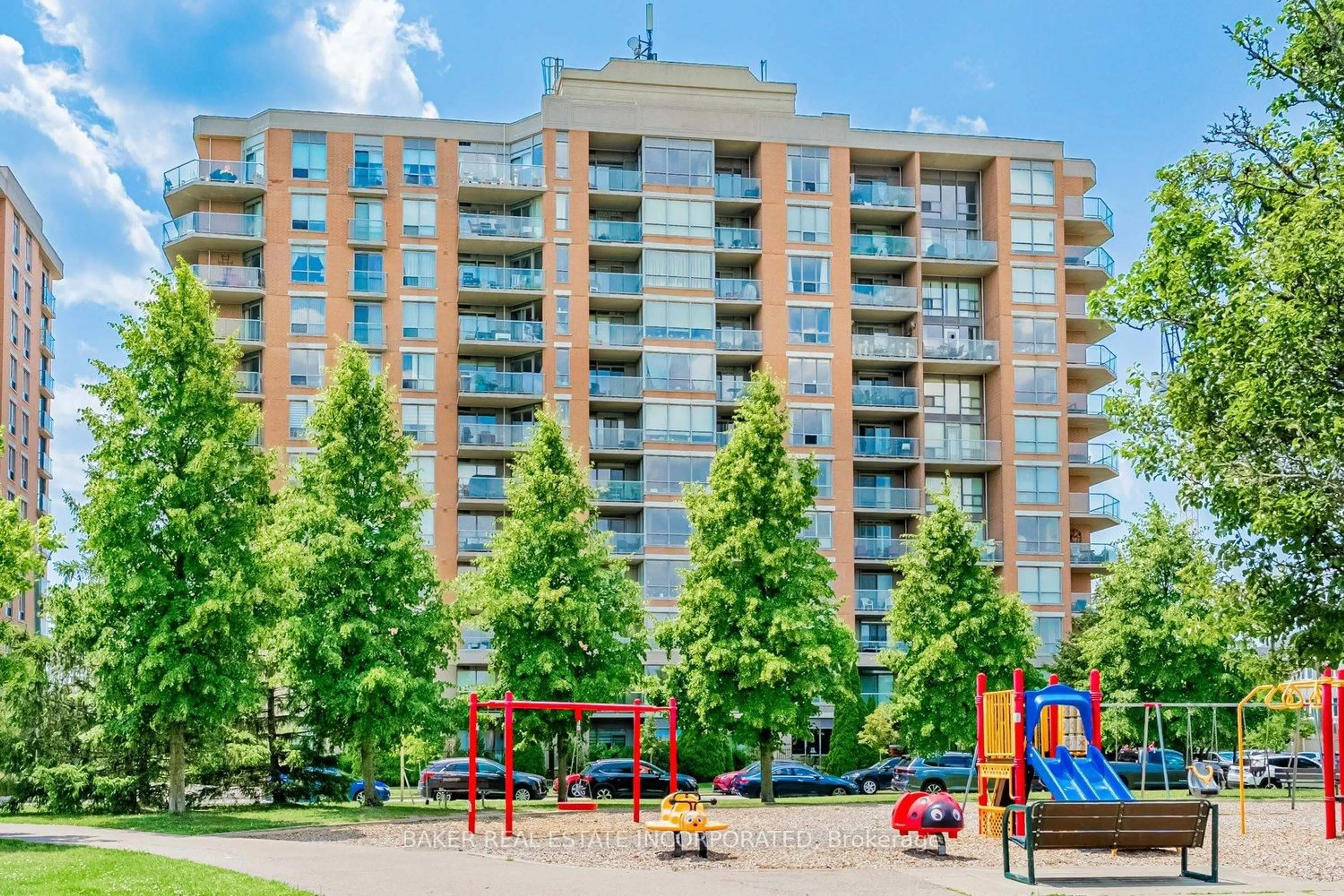 Patio, unknown for 1150 Parkwest Pl #311, Mississauga Ontario L5E 3K4