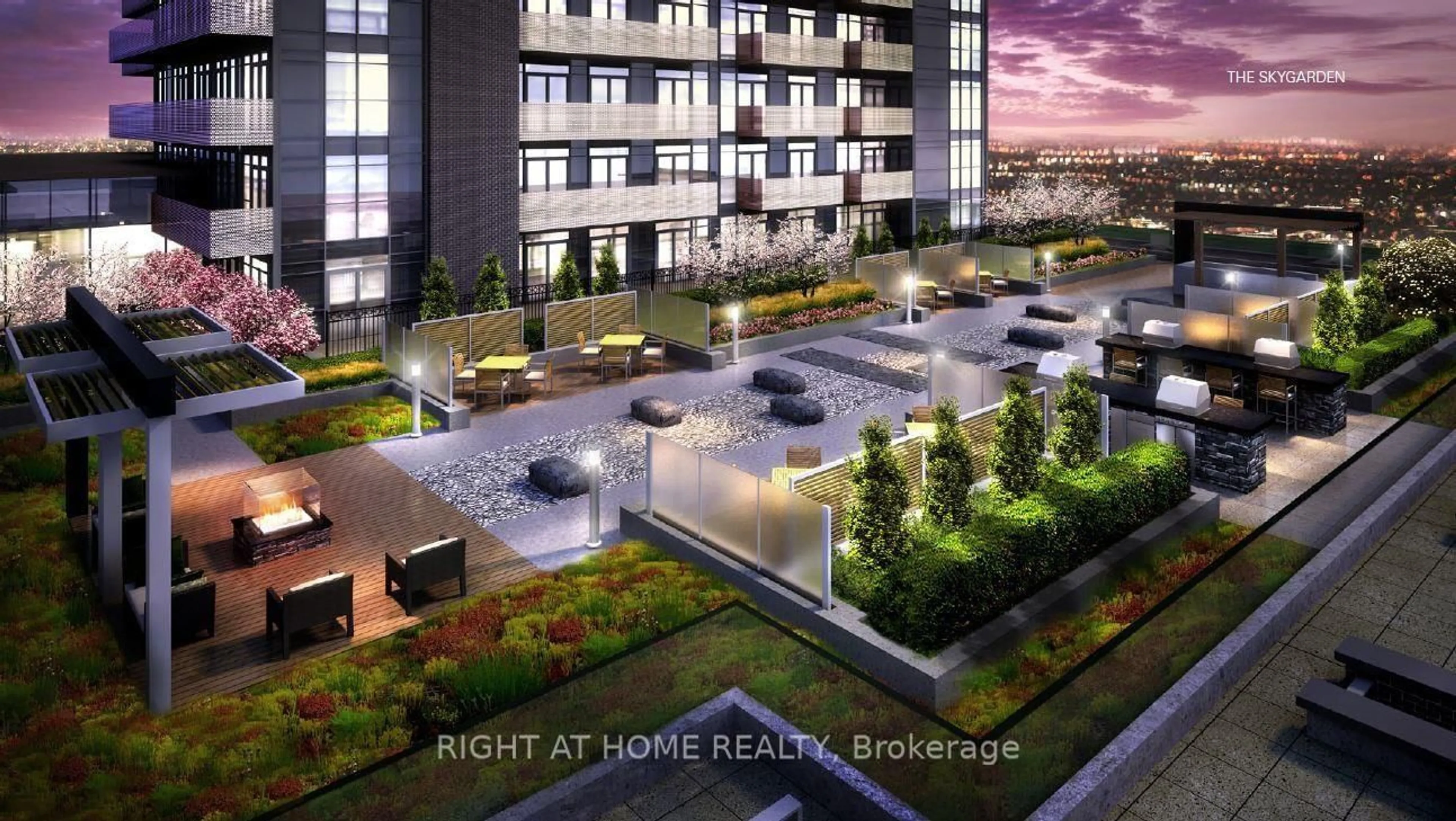 Patio, street for 223 Webb Dr #3206, Mississauga Ontario L5B 0E8