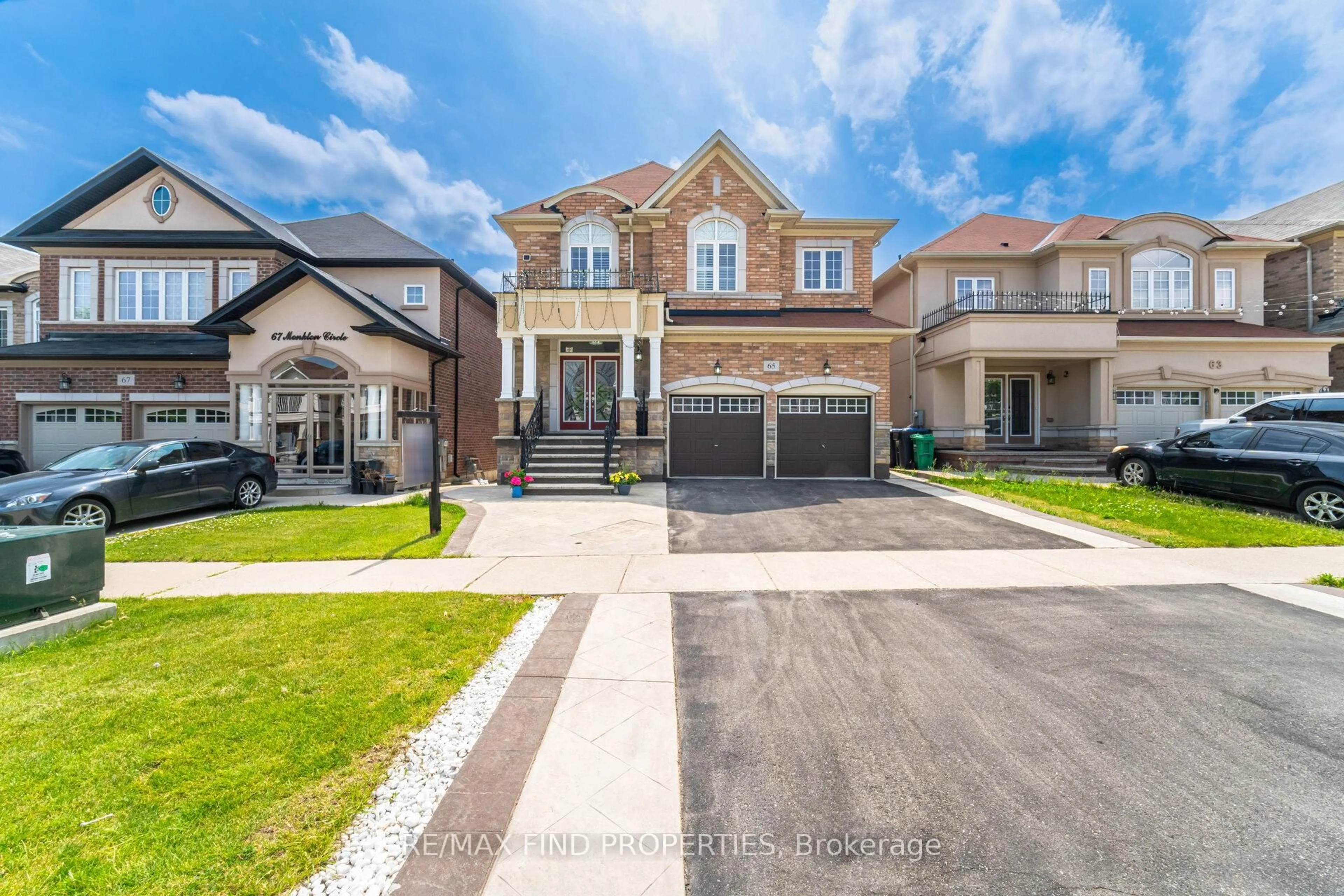 Home with brick exterior material, street for 65 Monkton Circ, Brampton Ontario L6Y 5Z5