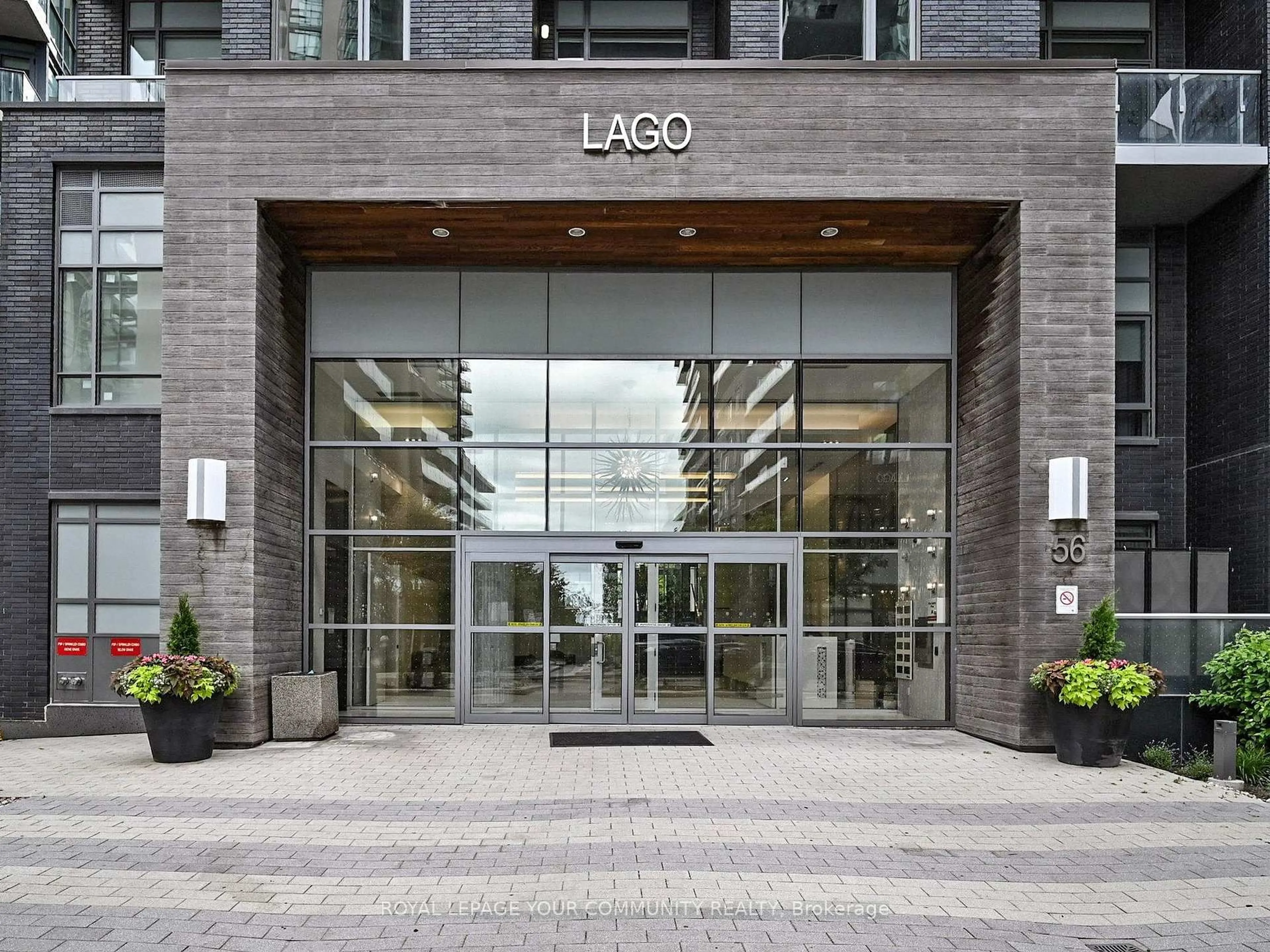 Indoor foyer for 56 Annie Craig Dr #3605, Toronto Ontario M8V 0C8