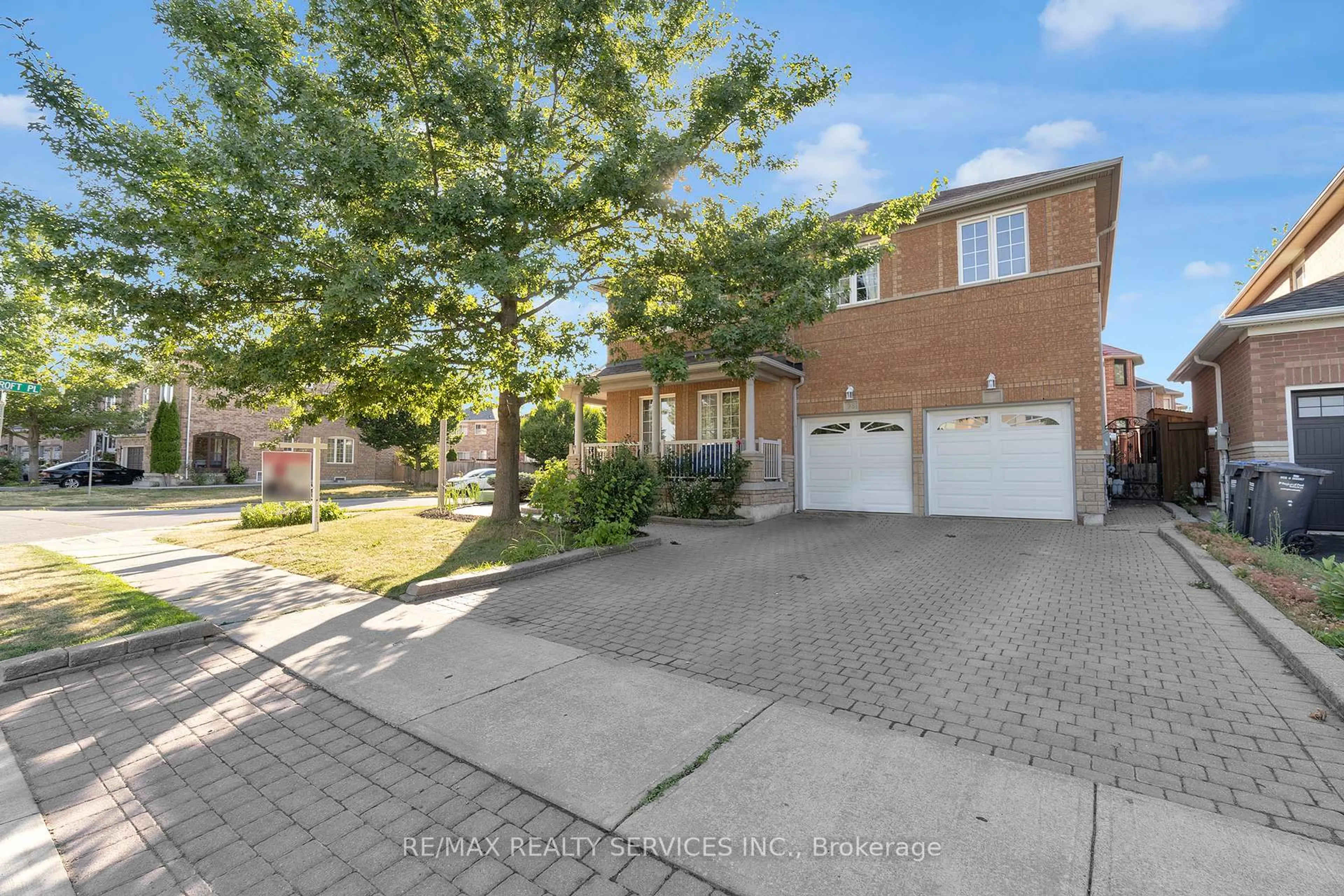 A pic from outside/outdoor area/front of a property/back of a property/a pic from drone, street for 98 Mccrimmon Dr, Brampton Ontario L7A 2Z6