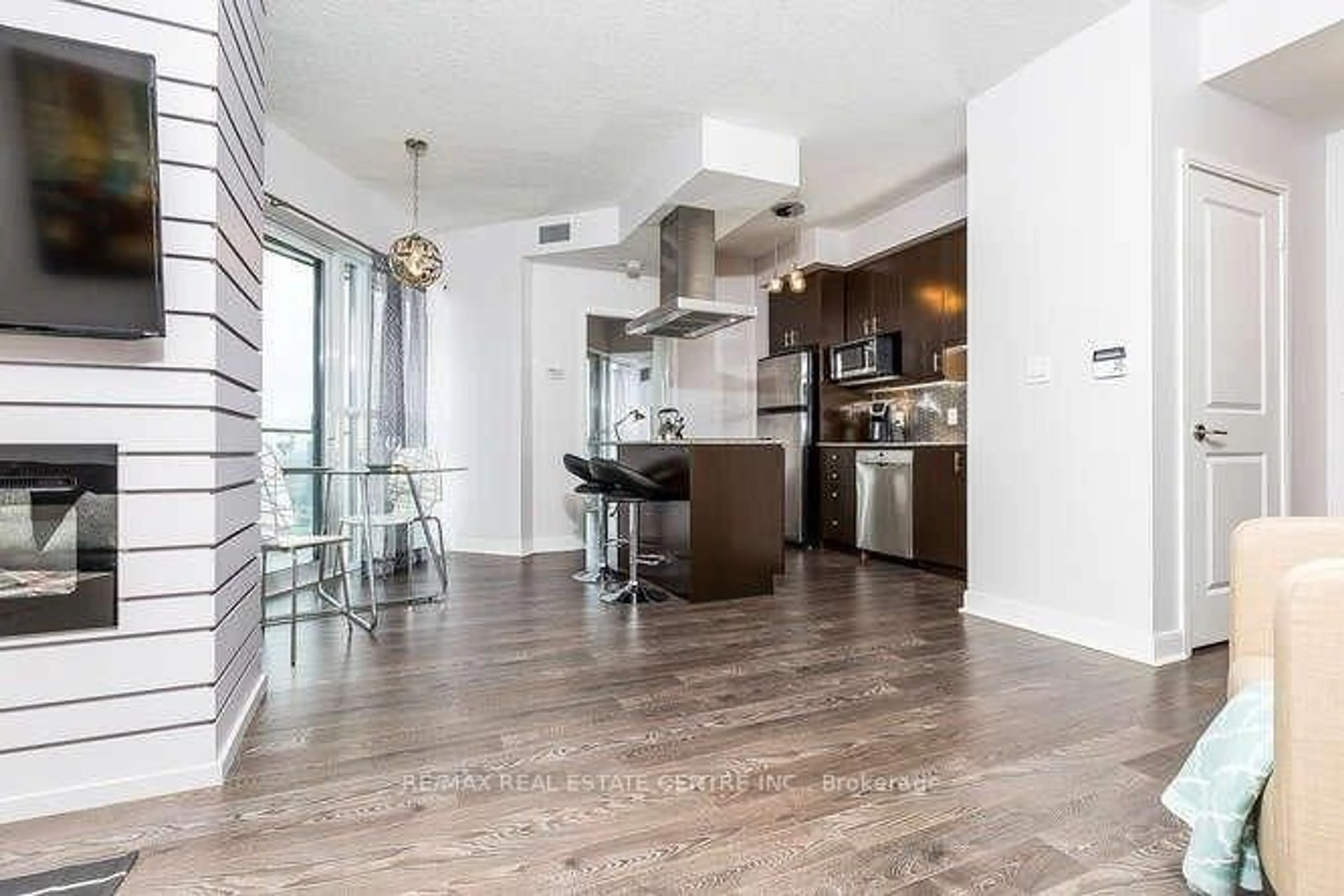 Open concept kitchen, unknown for 50 Absolute Ave #4006, Mississauga Ontario L4Z 0A8