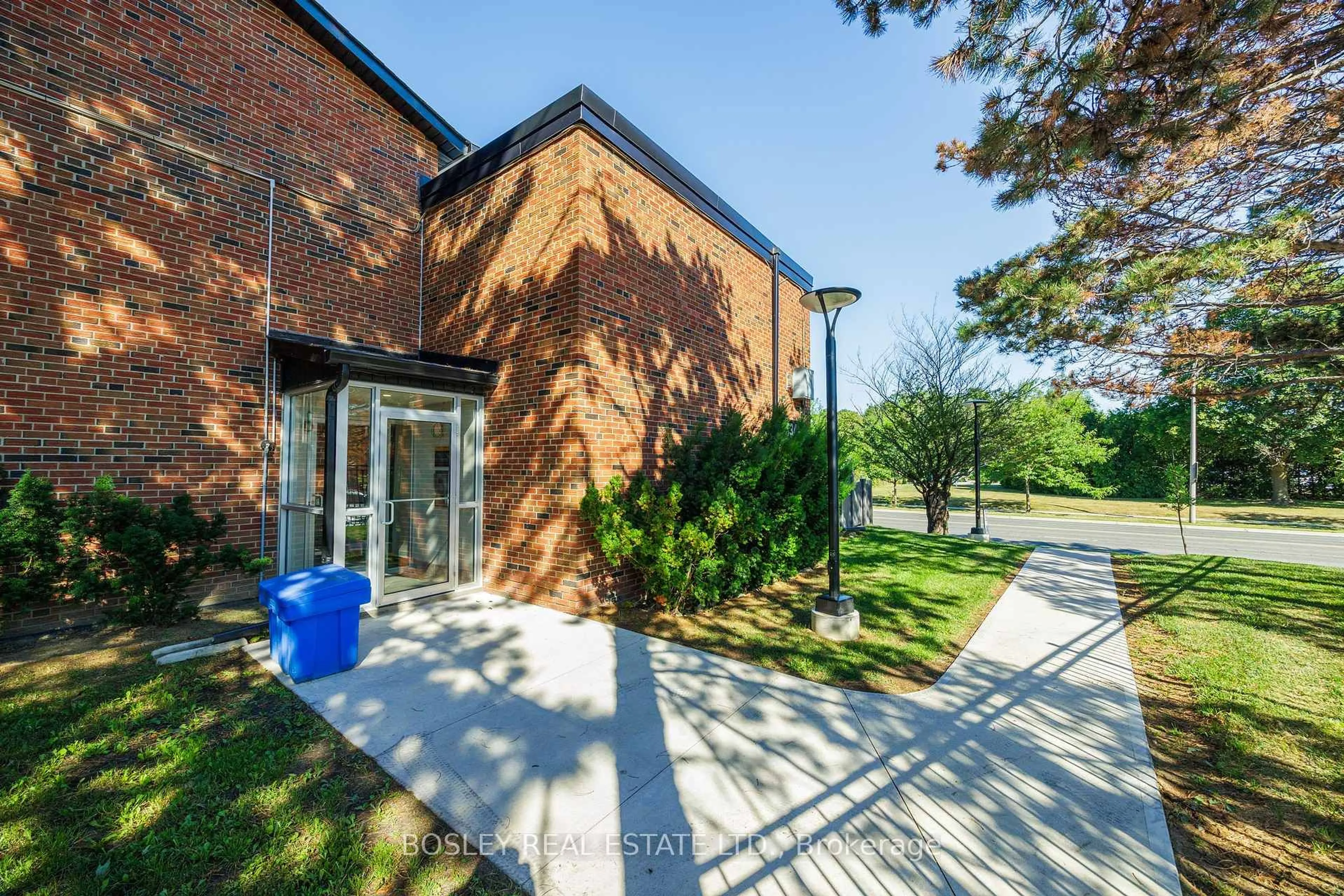 Unknown for 4345 Bloor St #60, Toronto Ontario M9C 2A4