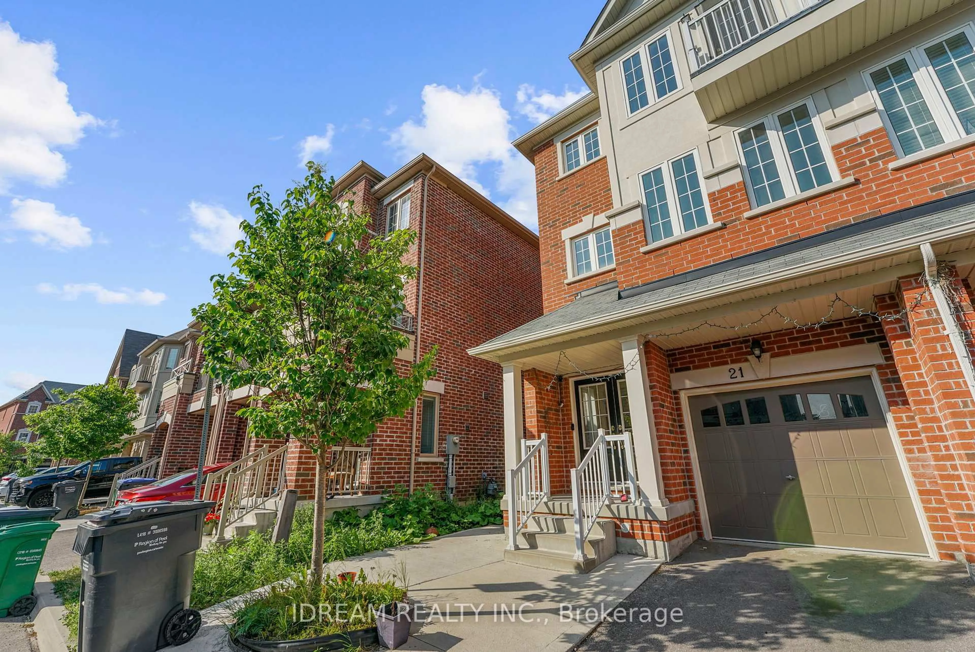 Home with brick exterior material, street for 21 Miami Grve, Brampton Ontario L6Z 0H7