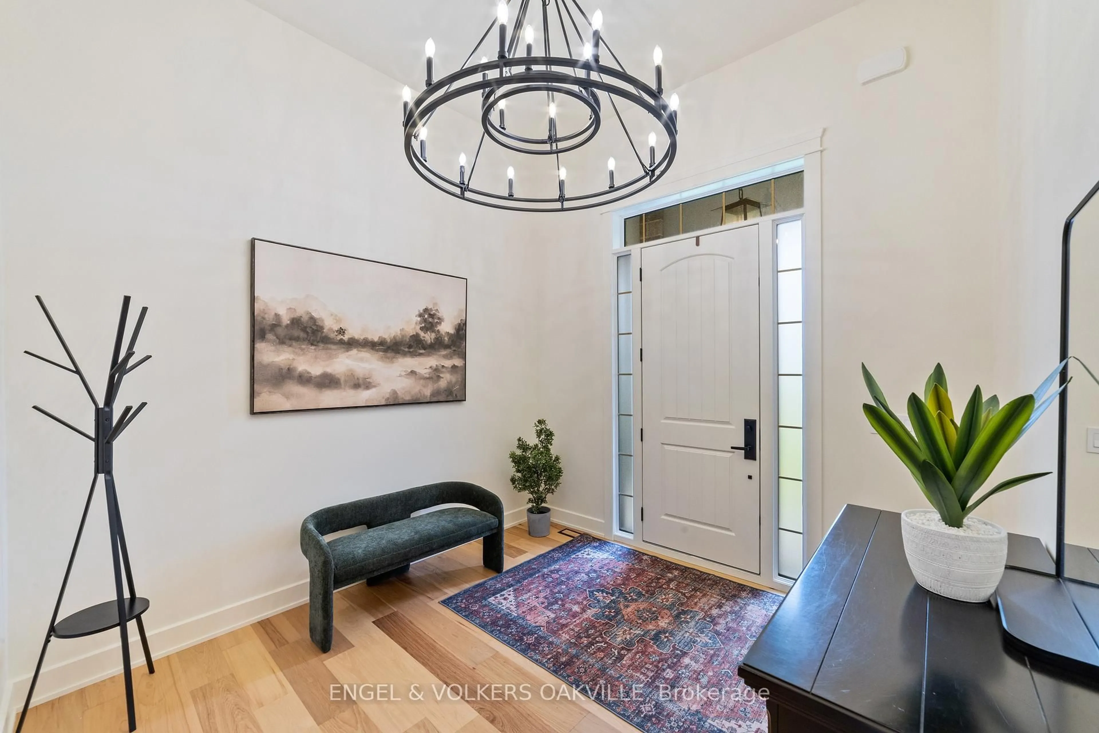 Indoor entryway for 91 Logan Rd, Caledon Ontario L7E 4L5