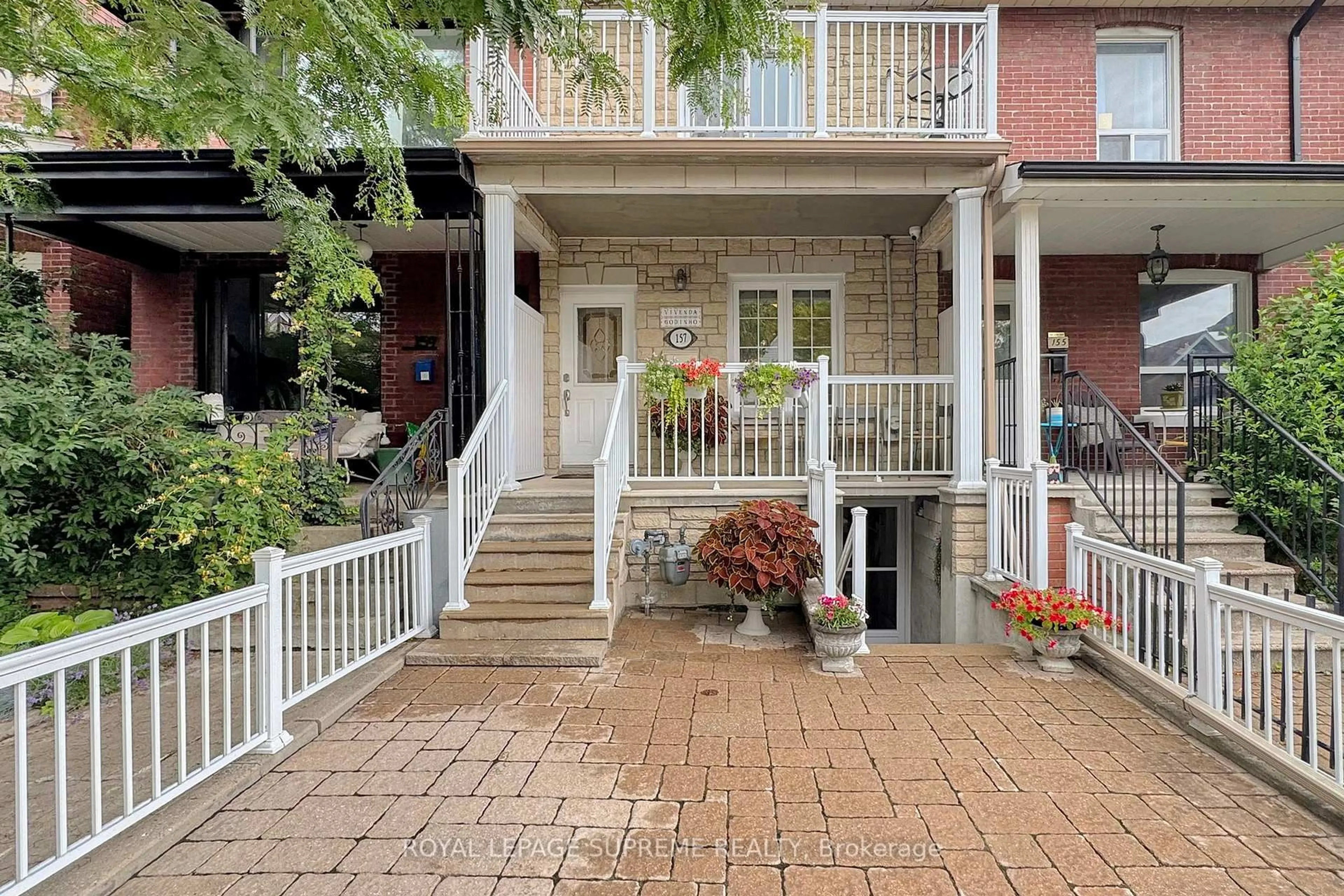 Patio, street for 157 Emerson Ave, Toronto Ontario M6H 3T4